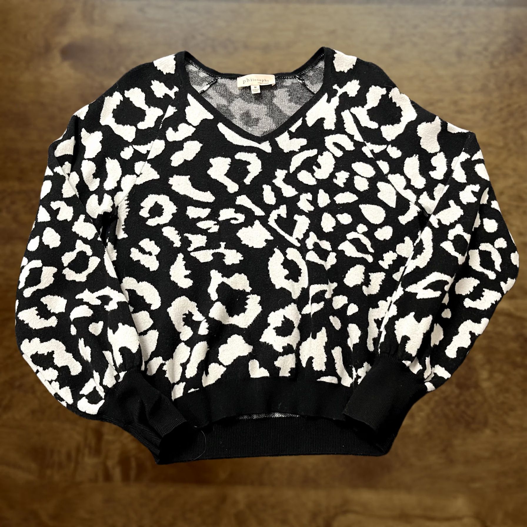 Vintage Philosophy Sweater Womens Medium Black White Leopard Print V Neck Pullover Size M / US 6-8 / IT 42-44 - 1 Thumbnail