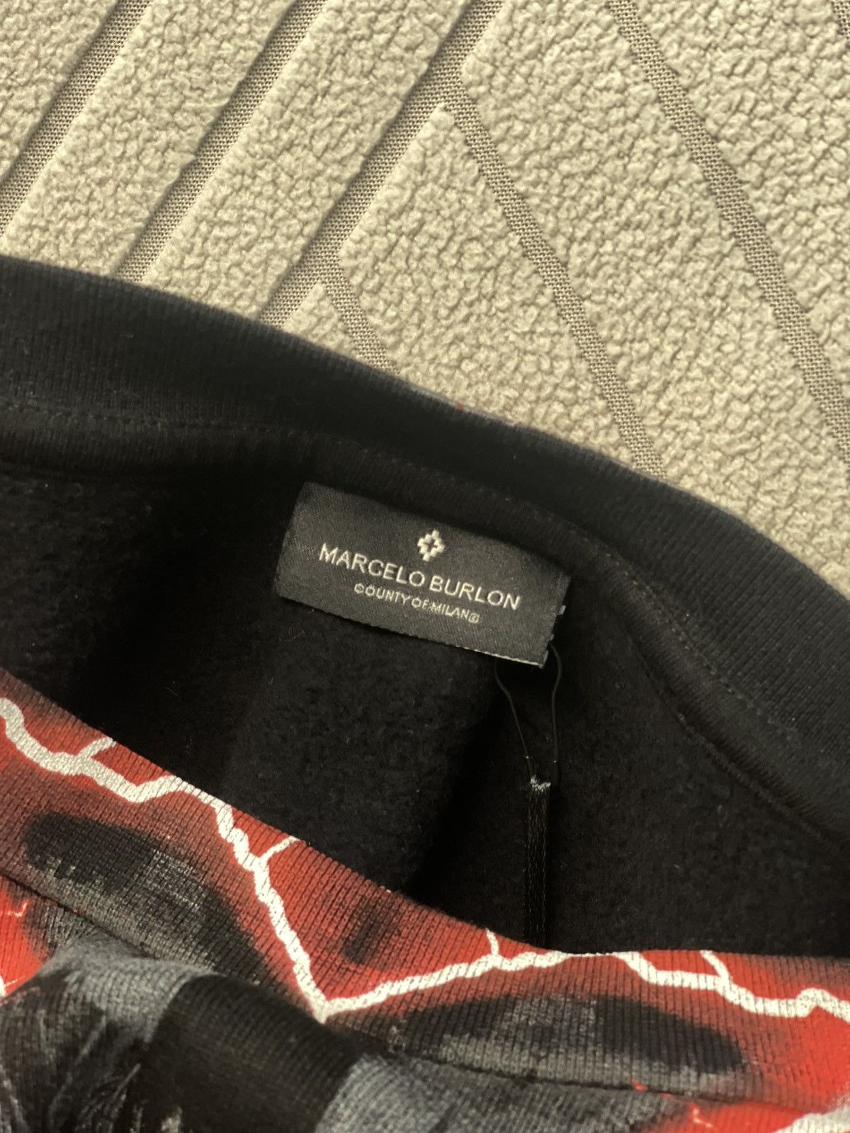 Marcelo Burlon Marcelo Burlon Wings & Lightning Crewneck | Brand New Size US M / EU 48-50 / 2 - 4 Thumbnail