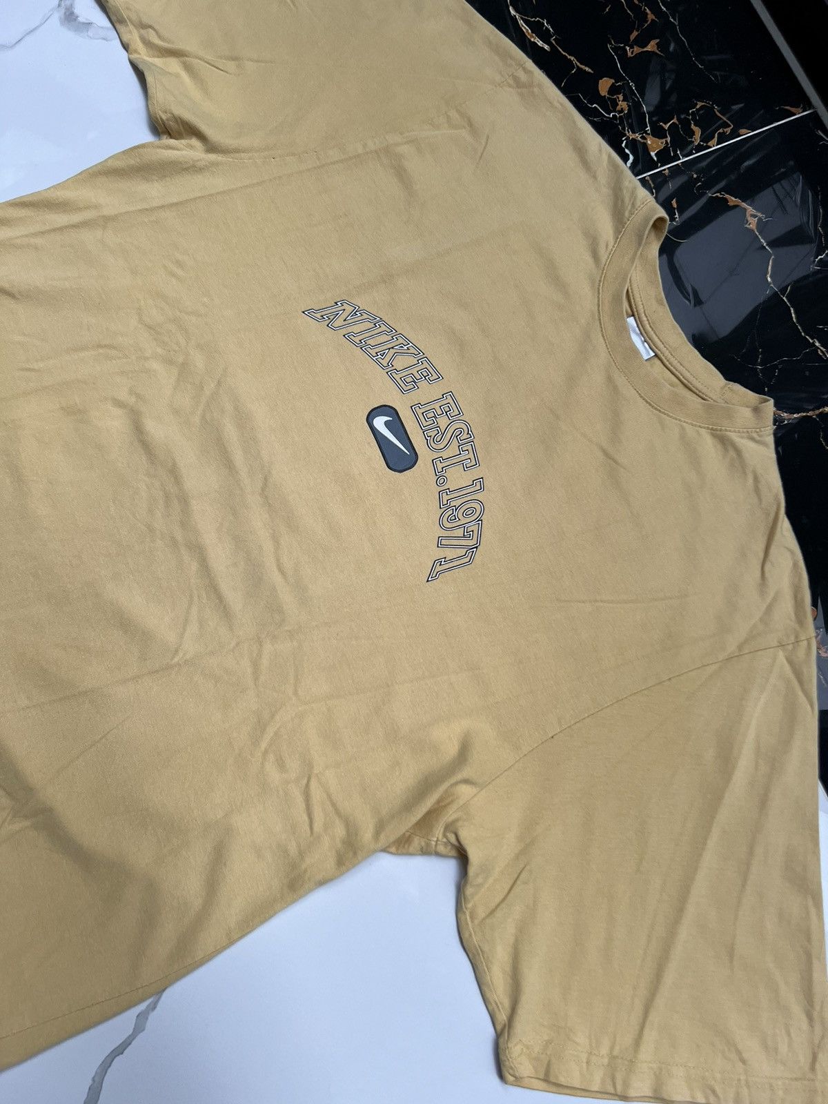 Nike × Vintage 90's RARE NIKE RETRO EST 1971 SWOOSH LOGO Y2K TEE Size US L / EU 52-54 / 3 - 2 Thumbnail