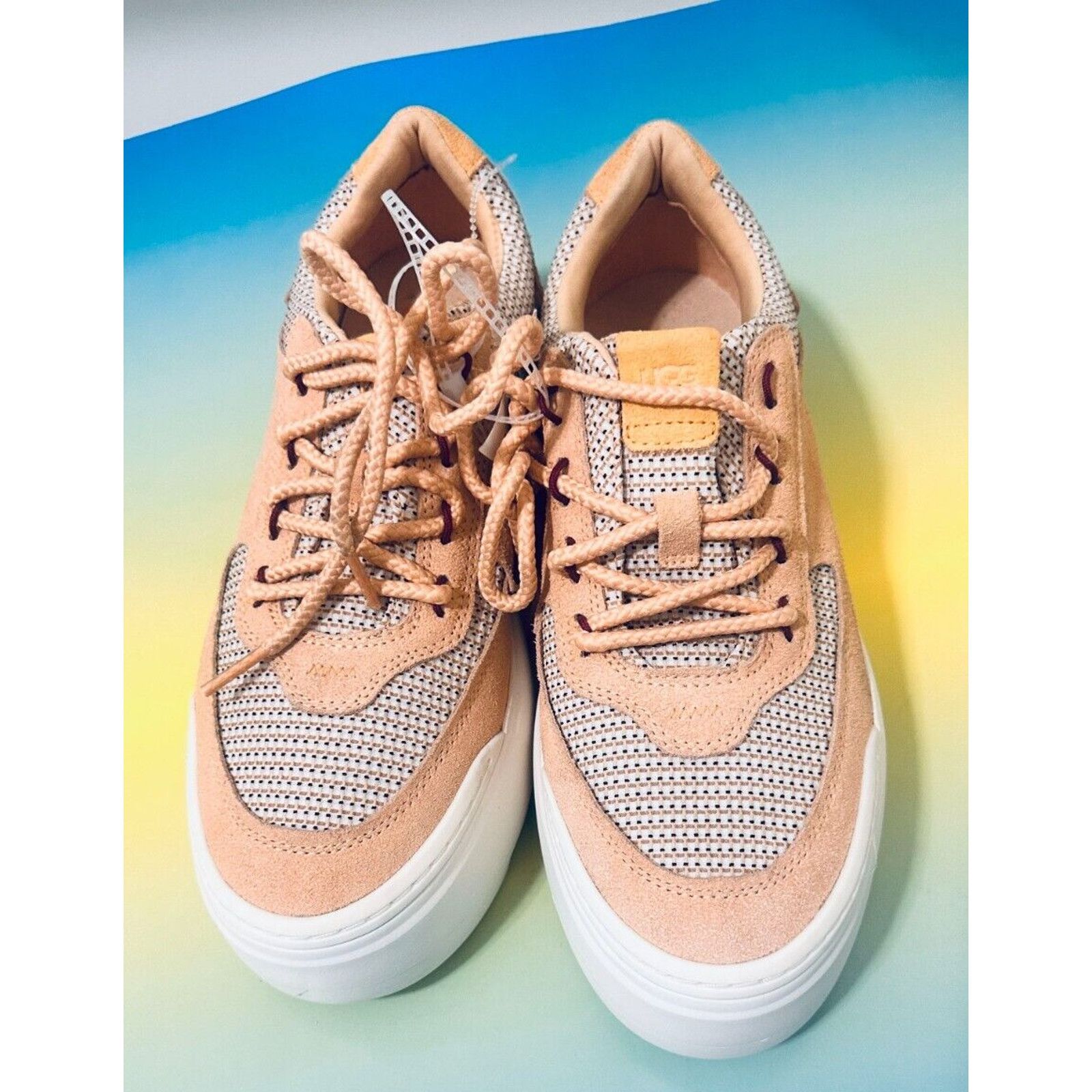 Ugg UGG Treadlite Womens Marin Mega Lace-Up Platform Sneakers Size US 9 / IT 39 - 2 Thumbnail