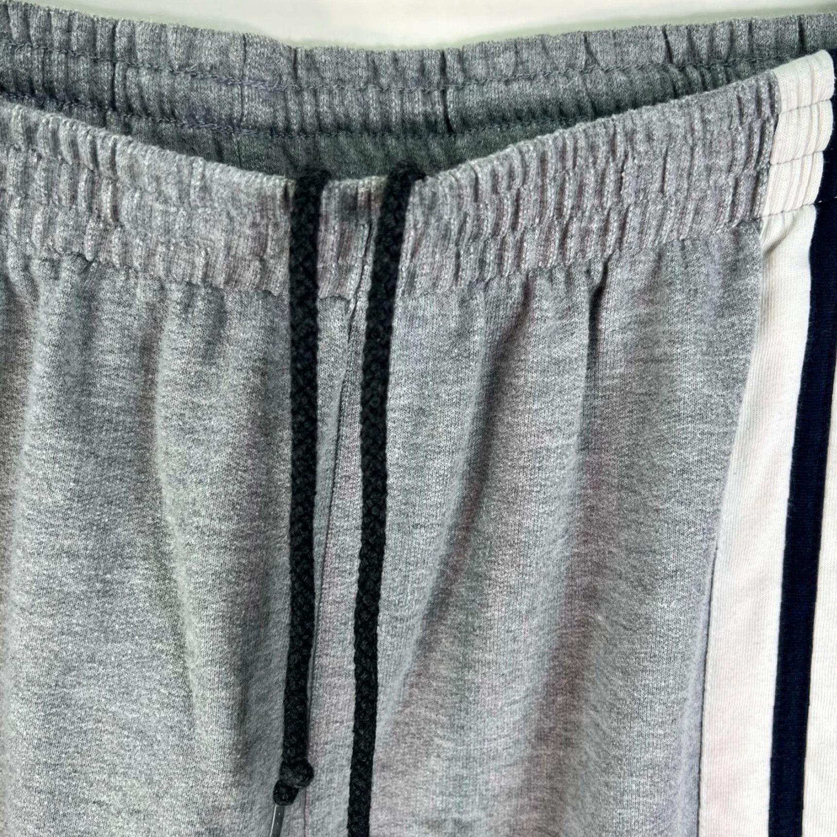 Perry Ellis Vintage Perry Ellis America Active Drawstring Gym Shorts Size L Adult Gray 32 Size US 33 - 3 Thumbnail
