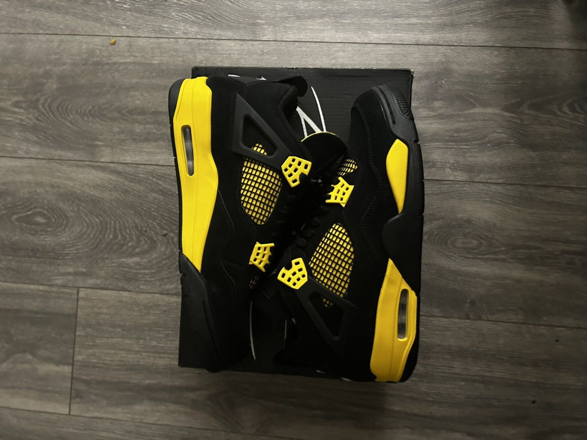 Jordan Brand Jordan 4’s Yellow thunder BRAND NEW Size US 10.5 / EU 43-44 - 2 Thumbnail