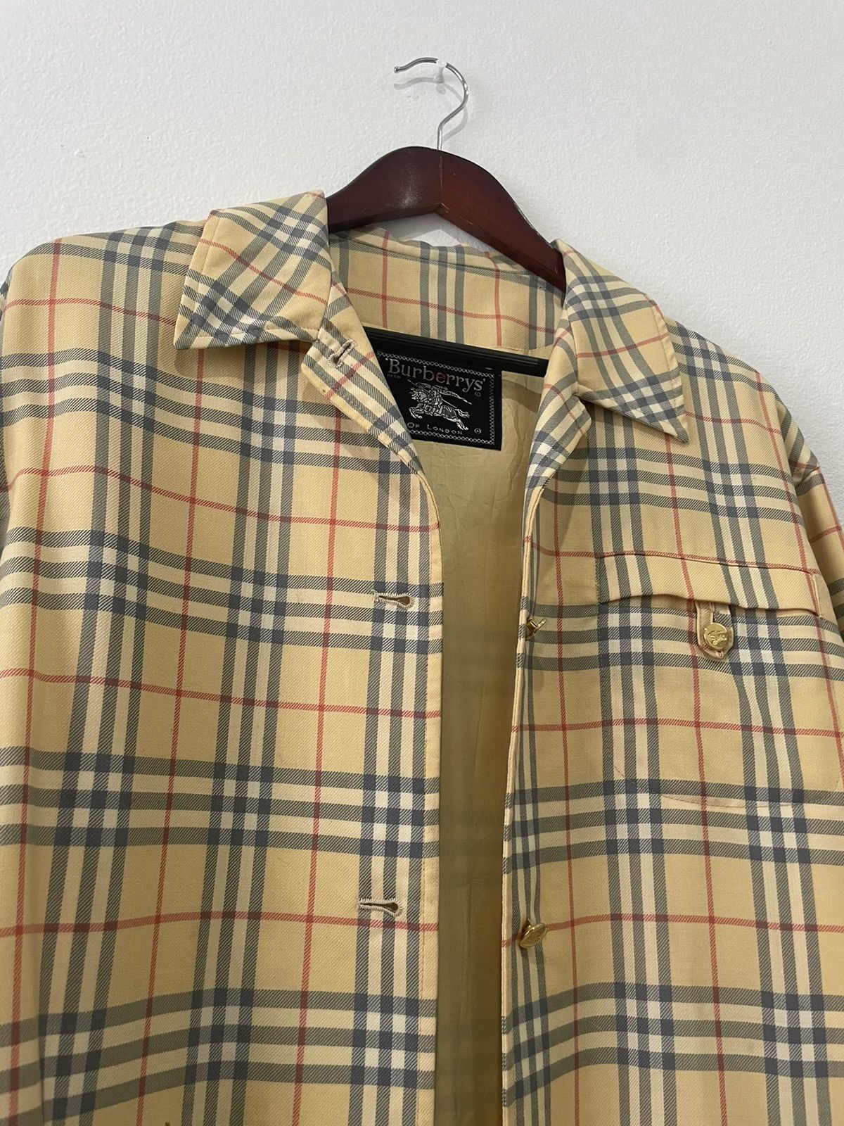 Burberry light jacket clearance