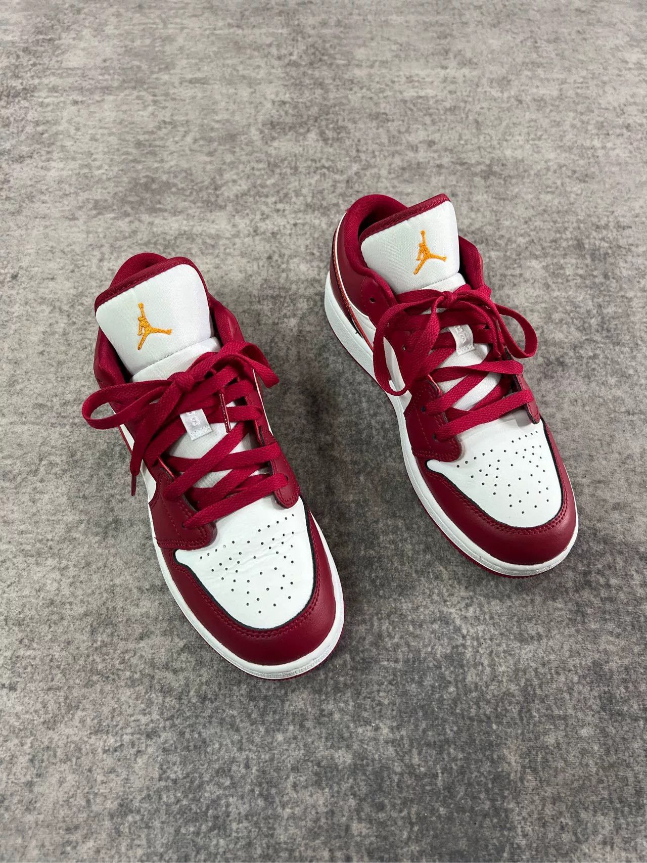 Jordan Brand Nike Air Jordan 1 Low White Red Size US 7.5 / IT 37.5 - 1 Thumbnail