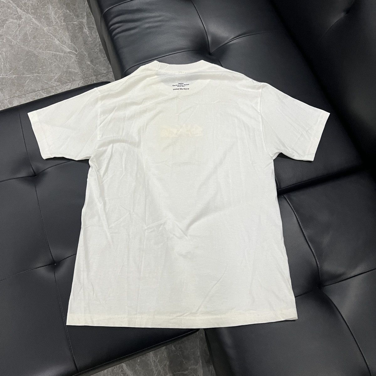 Supreme Supreme 2011 Japan Earthquake Relief Box Logo Tee Size US L / EU 52-54 / 3 - 2 Thumbnail