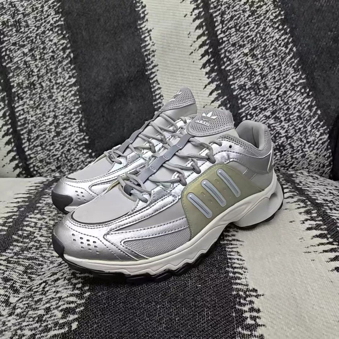Adidas Adidas Silver Lowtop Sneakers 10 Men Size US 10 / EU 43 - 1 Thumbnail