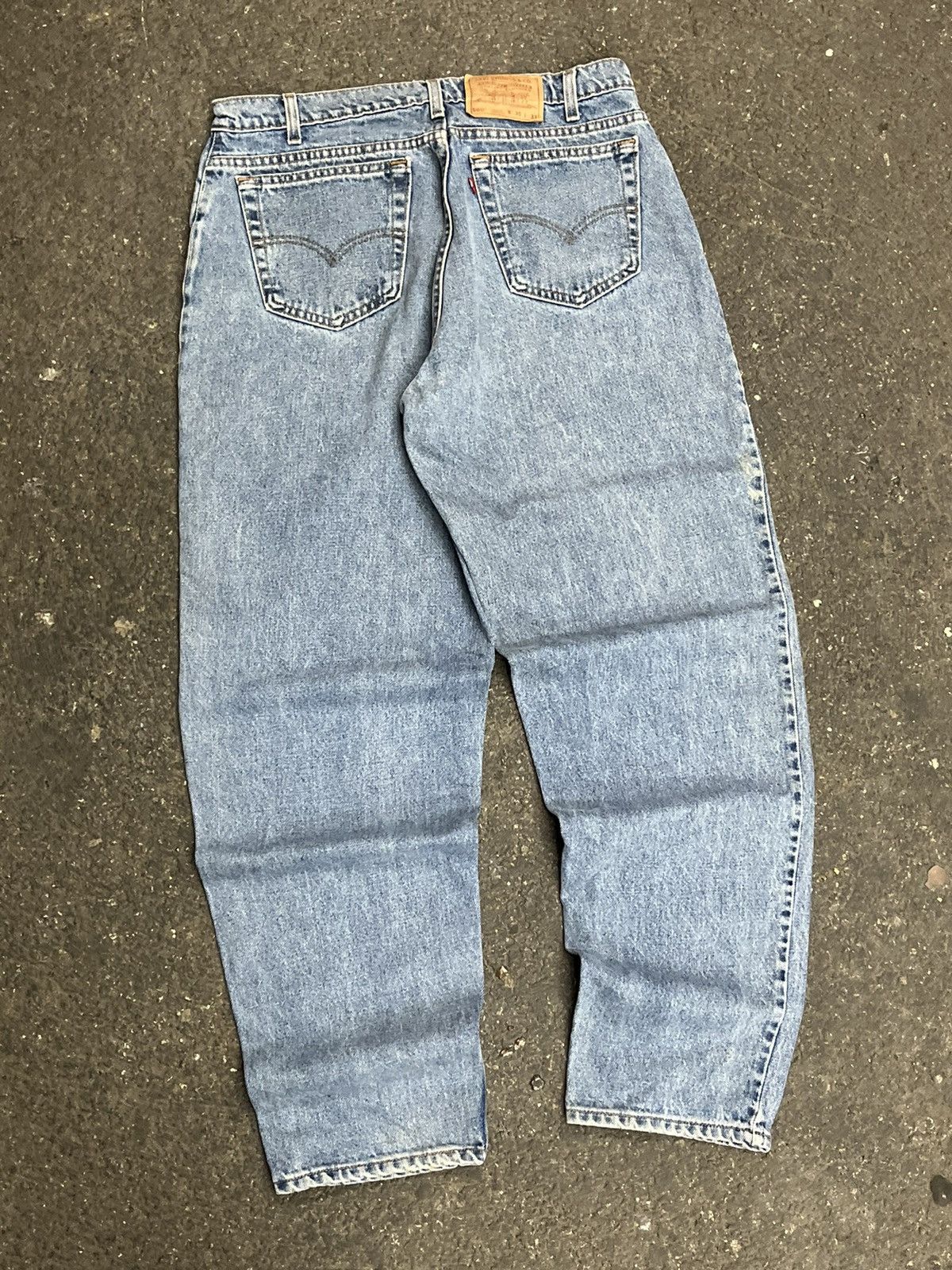 Levi's × Vintage Levi’s 560 baggy fit vintage denim skater hype 90s Size US 34 / EU 50 - 1 Thumbnail
