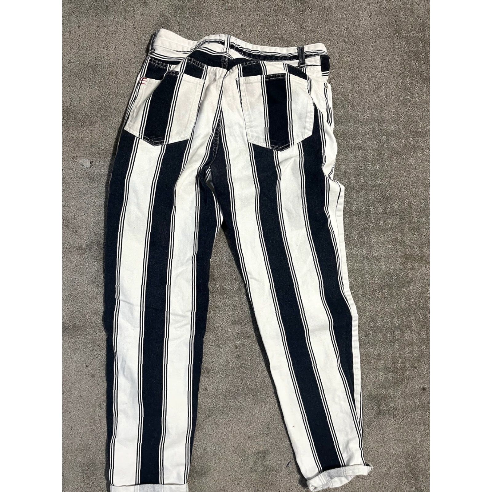 Bdg BDG Jeans Women's Mom Style Regular Denim 5-Pocket Black White Striped Cotton High Rise Tapered Leg Size 27 Adult Women Size 27" / US 4 / IT 40 - 5 Thumbnail
