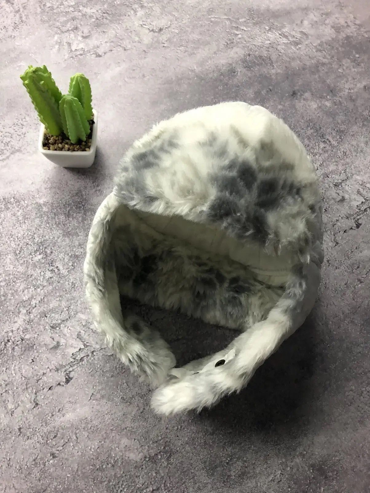 Japanese Brand USHANKA Vintage White Mohair Hype Japans Streetwear Styl Y2k Size ONE SIZE - 1 Thumbnail