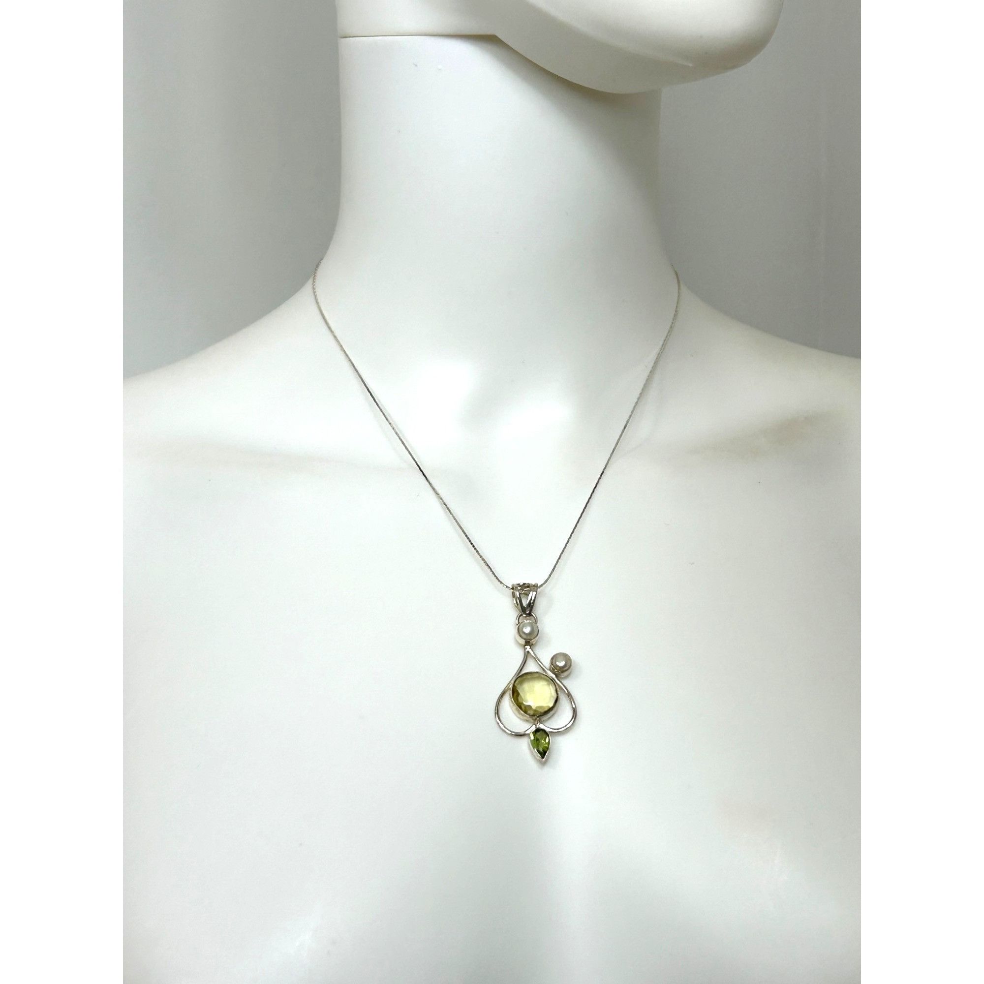 Women’s Pendant Necklace Italy Peridot Pearl S925 Sterling S