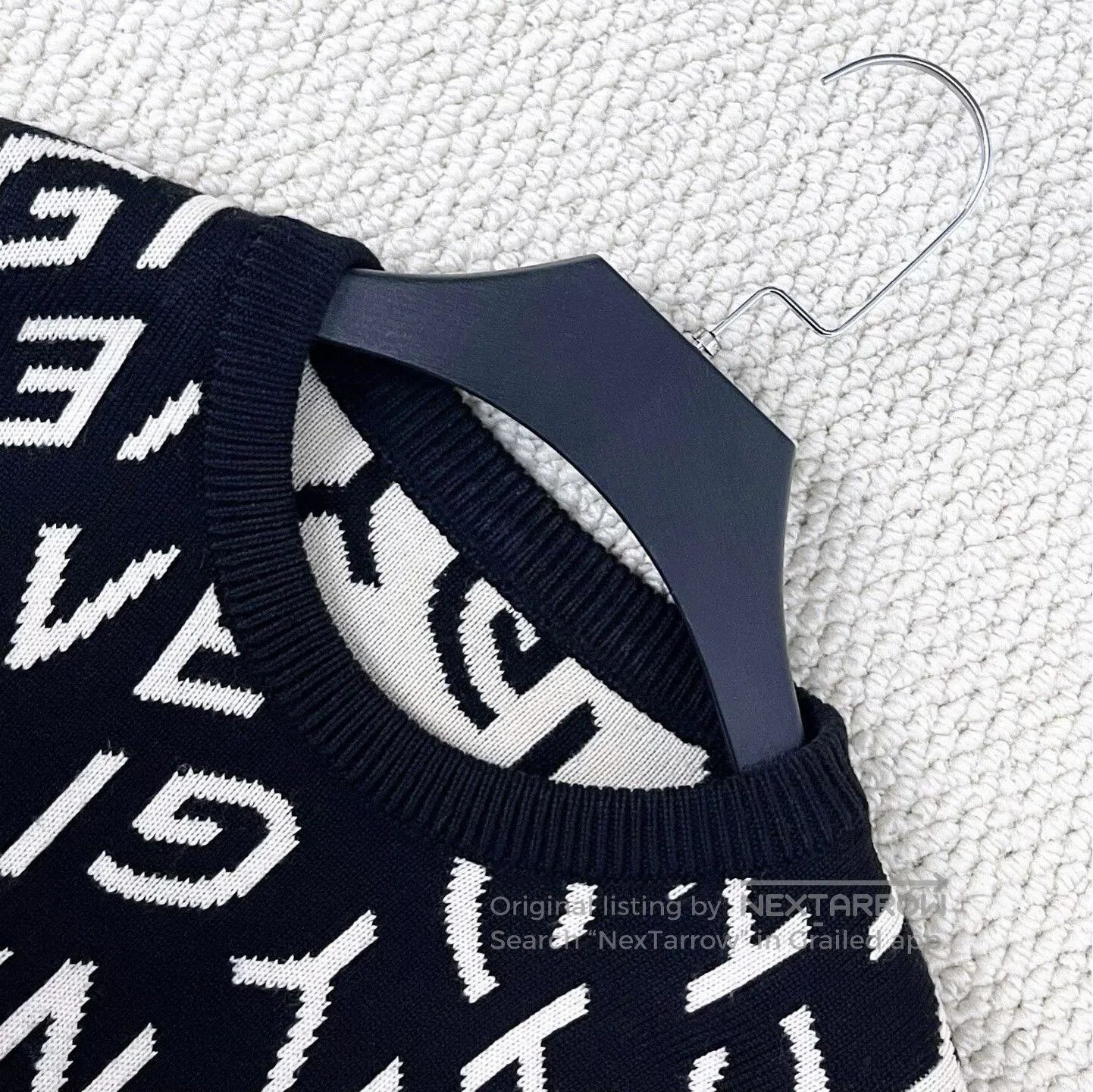 Givenchy black and white logo knit sweater. Size US L / EU 52-54 / 3 - 2 Thumbnail