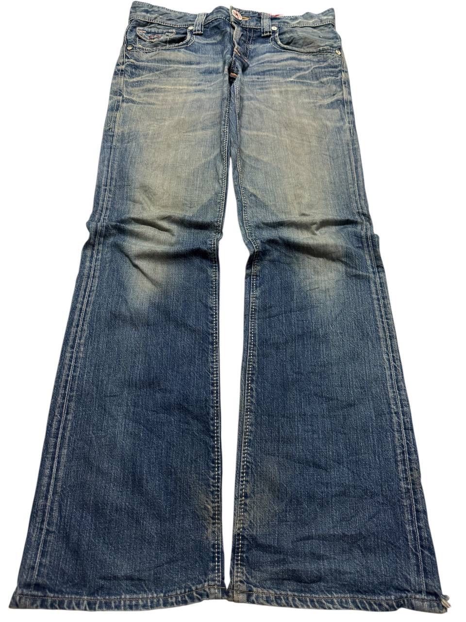 VINTAGE EDWIN BLUE TRIP RUSTY THRASH FLARED DISTRESS