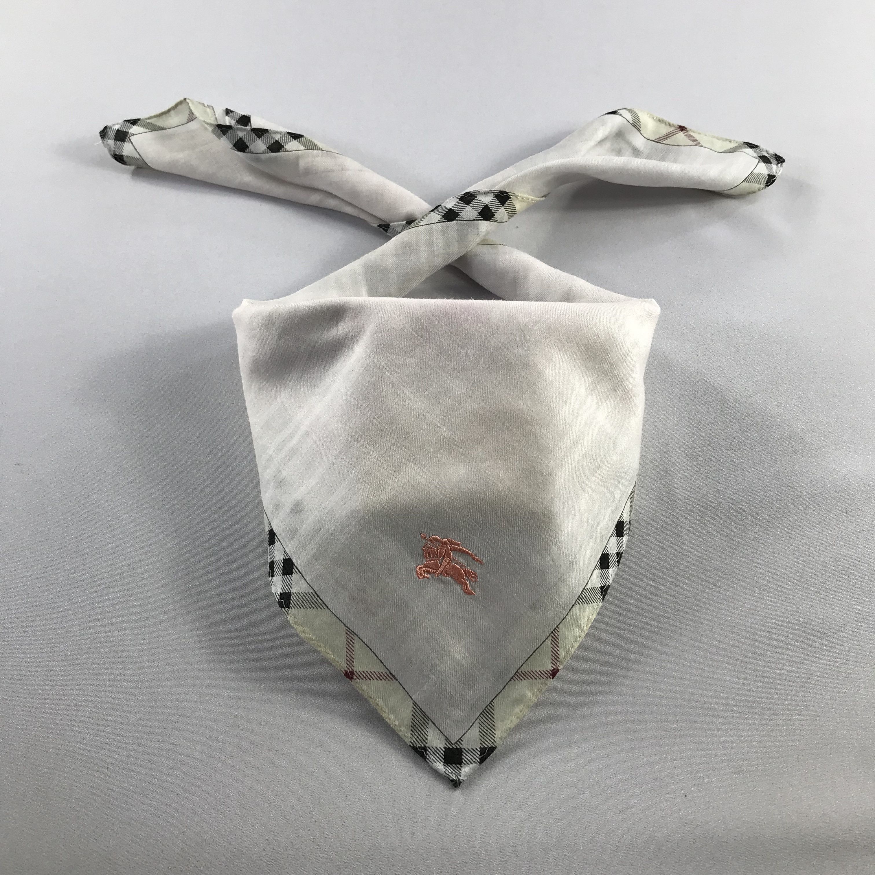 Burberry Burberry Handkerchief / Bandana / Neckerchief C710 Size ONE SIZE - 1 Thumbnail