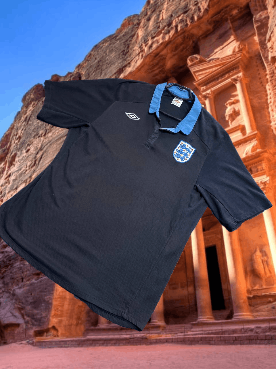 Umbro T-Shirt Umbro logo Football England Jerseys Y2K Vintage Size US L / EU 52-54 / 3 - 1 Thumbnail