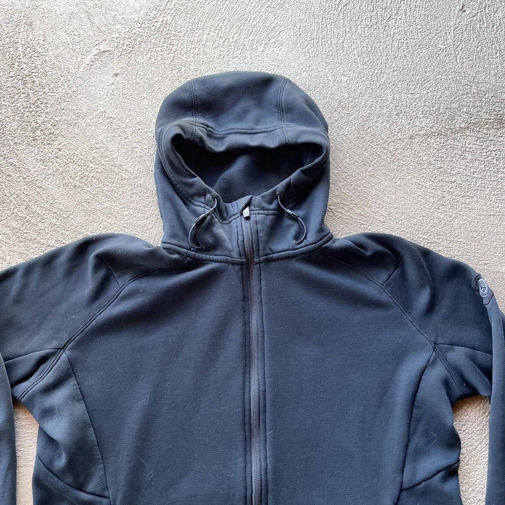 Vintage Kuhl Hoodie Men Small Black Freethinkr Hoody Zip Up Outdoor Stretch Hike Sweater Size US S / EU 44-46 / 1 - 2 Thumbnail