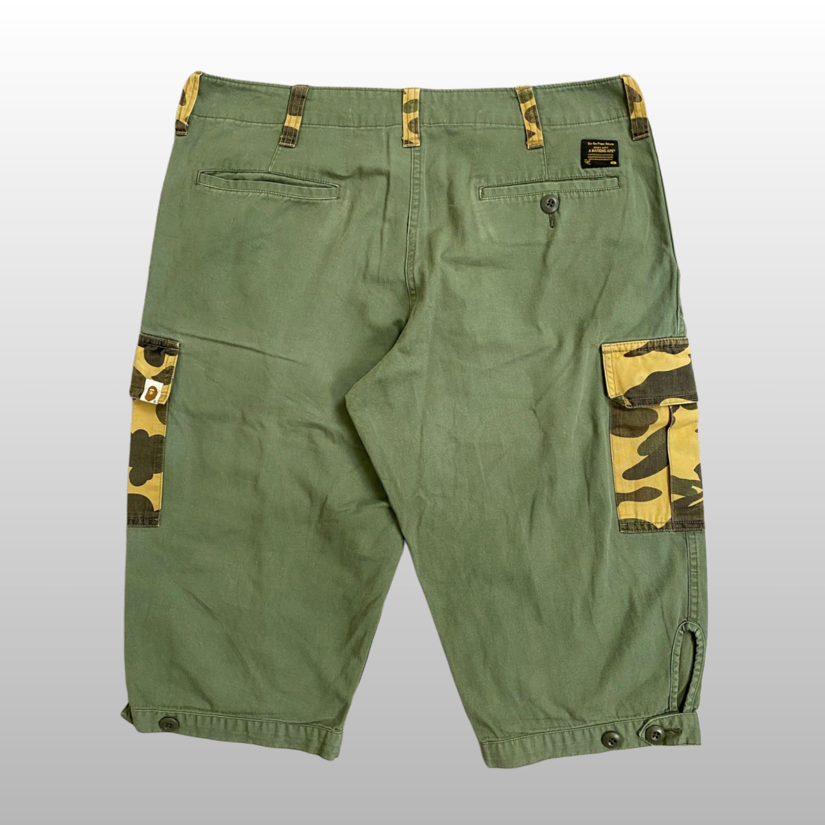 Bape Vintage Bape Cargo Short Pants Size US 34 / EU 50 - 2 Thumbnail