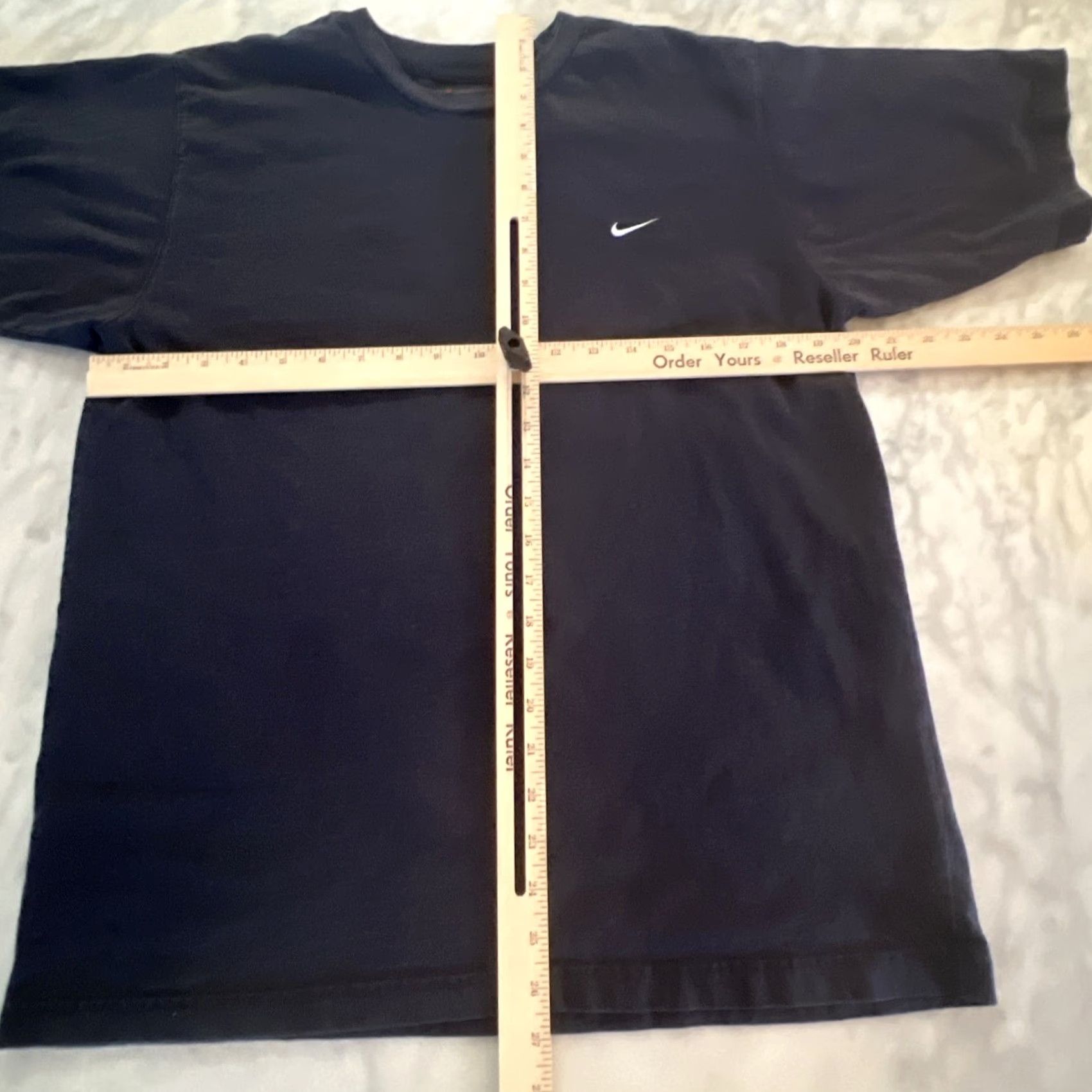 Nike VINTAGE Nike Swoosh Black Label T Shirt L Navy Blue Made In Greece Embroidery Size US L / EU 52-54 / 3 - 6 Thumbnail