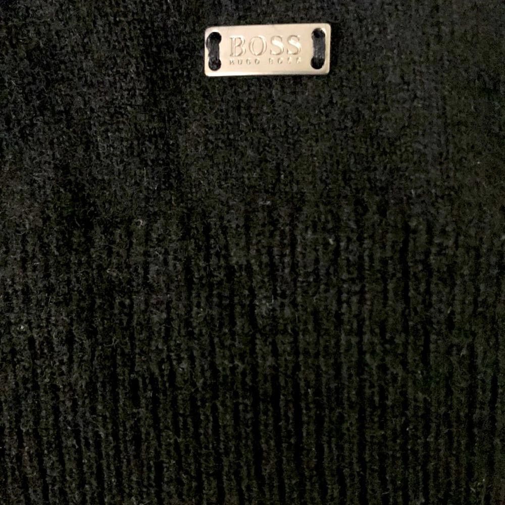 Hugo Boss BOSS- Reg Fit VN Cashmere sweater - Small - 100% Cashmere Size US S / EU 44-46 / 1 - 3 Thumbnail