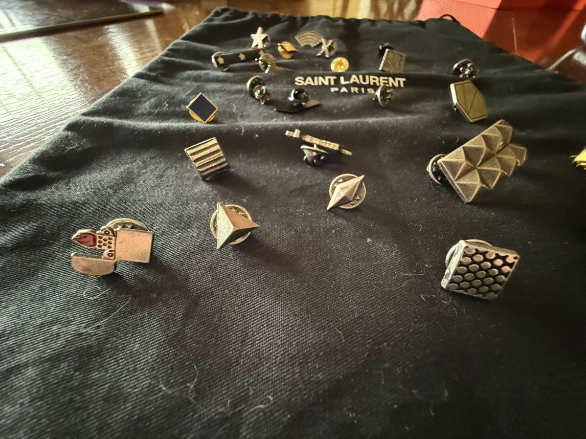 Saint Laurent Paris FW15 Saint Laurent pin set 24 + 6 30 pieces lighter star etc Size ONE SIZE - 2 Thumbnail