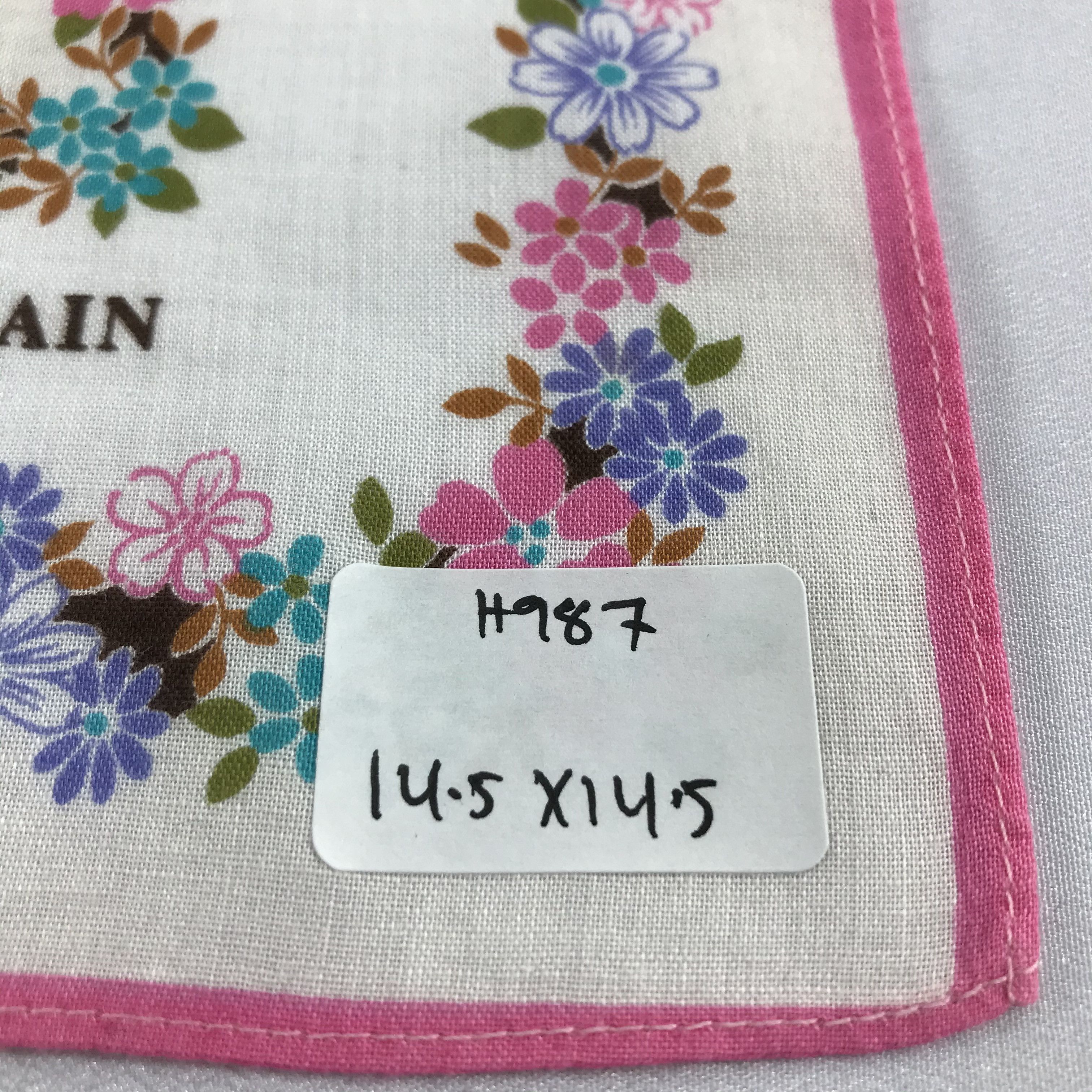 Pierre Balmain Pierre Balmain Floral Handkerchief Neckerchief Bandana H987 Size ONE SIZE - 7 Thumbnail