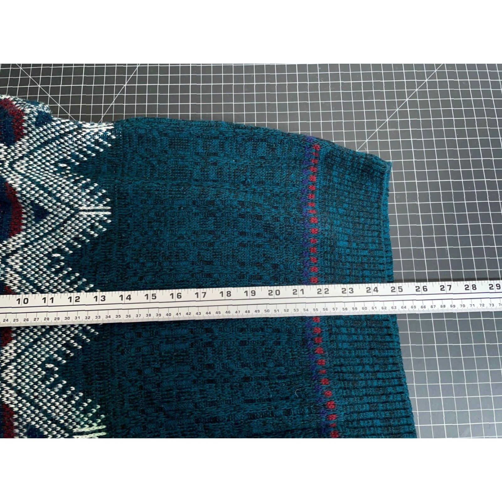 Vintage VINTAGE Geometric Pattern Sweater Adult XL Dark Green Chunky Knit 90s Preppy Mens Size US XL / EU 56 / 4 - 6 Thumbnail