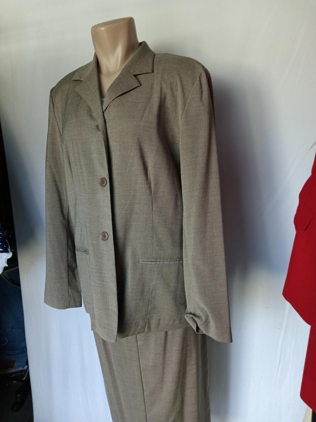 Designer Professional Women's Two-Piece Suit Set Size L / US 10 / IT 46 - 4 Thumbnail