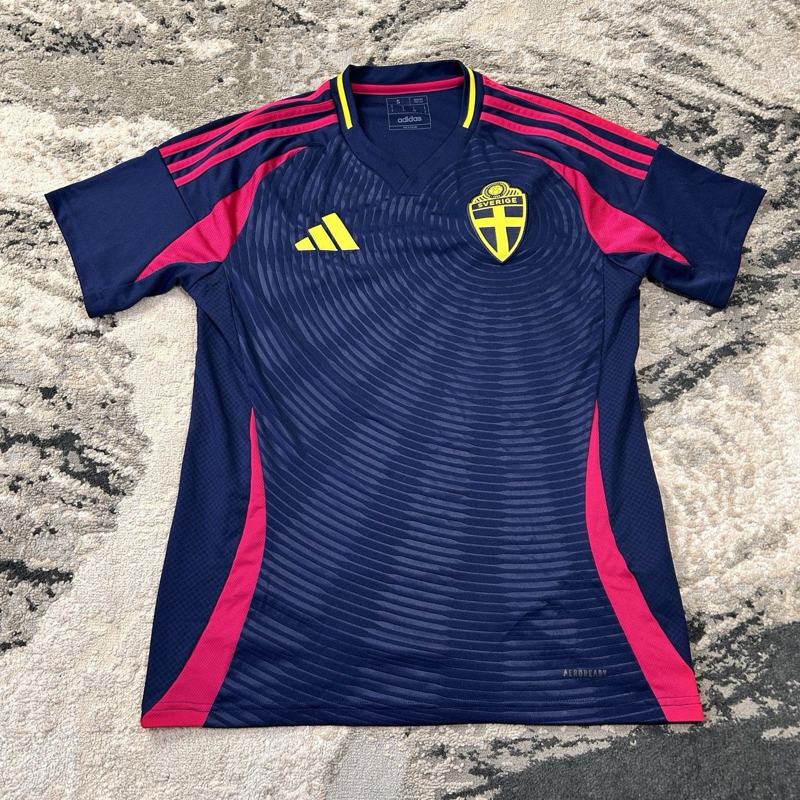 Adidas Adidas Sweden 24/25 Stadium Away Soccer Jersey Small Size US S / EU 44-46 / 1 - 1 Thumbnail