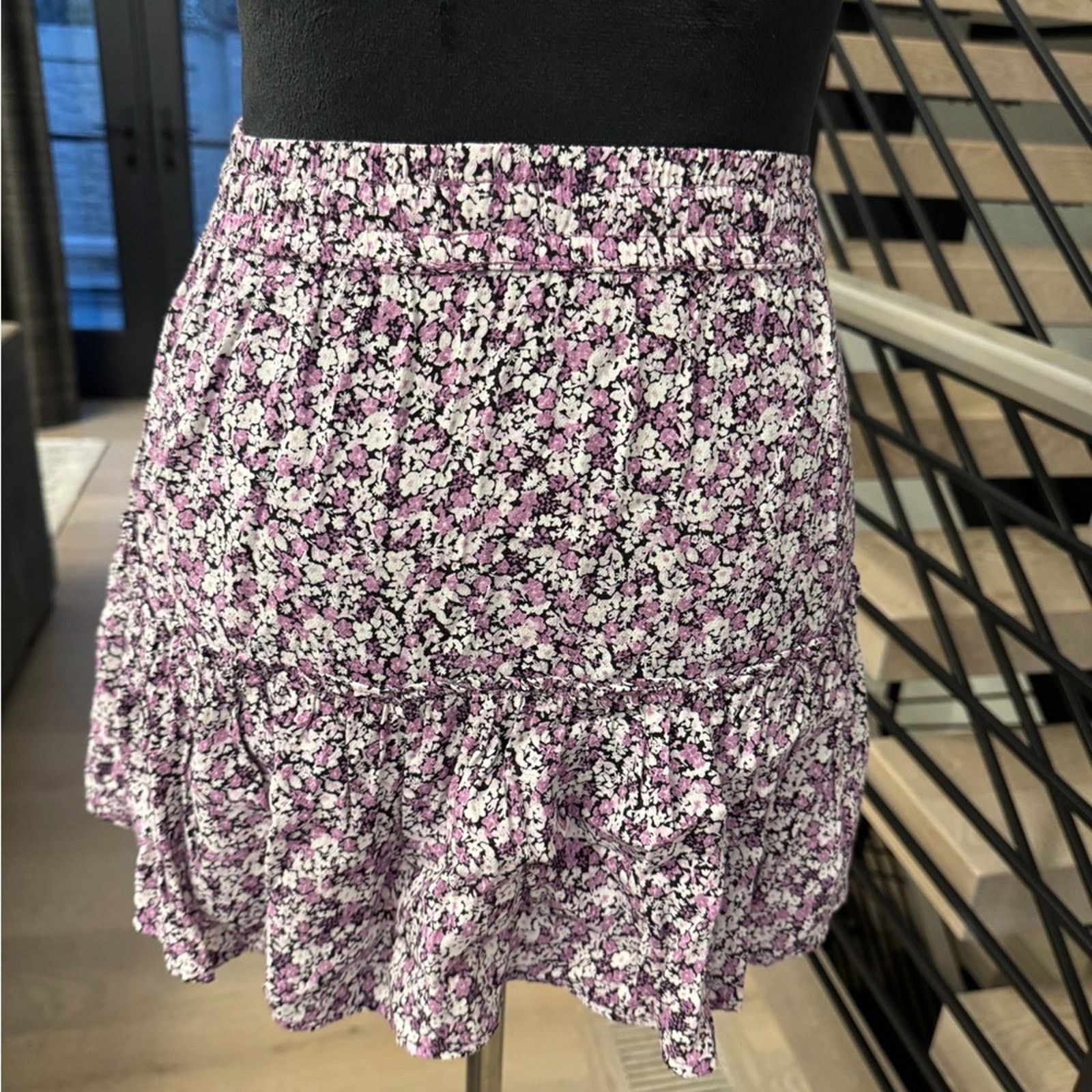 Zara Y2K Zara Floral Purple Skort with shorts underneath size S Size 25" / US 0 / IT 36 - 7 Thumbnail