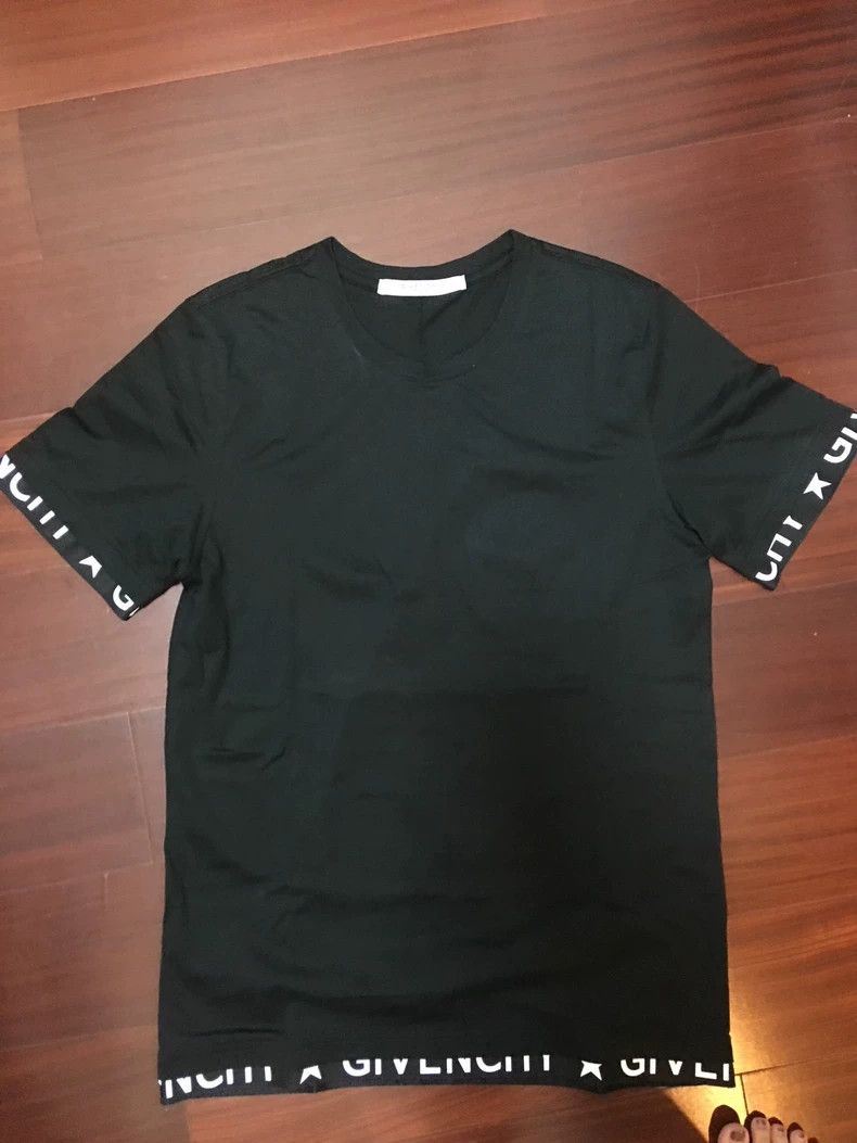 Givenchy Givenchy Black round neck letter T-shirt Size US S / EU 44-46 / 1 - 2 Thumbnail