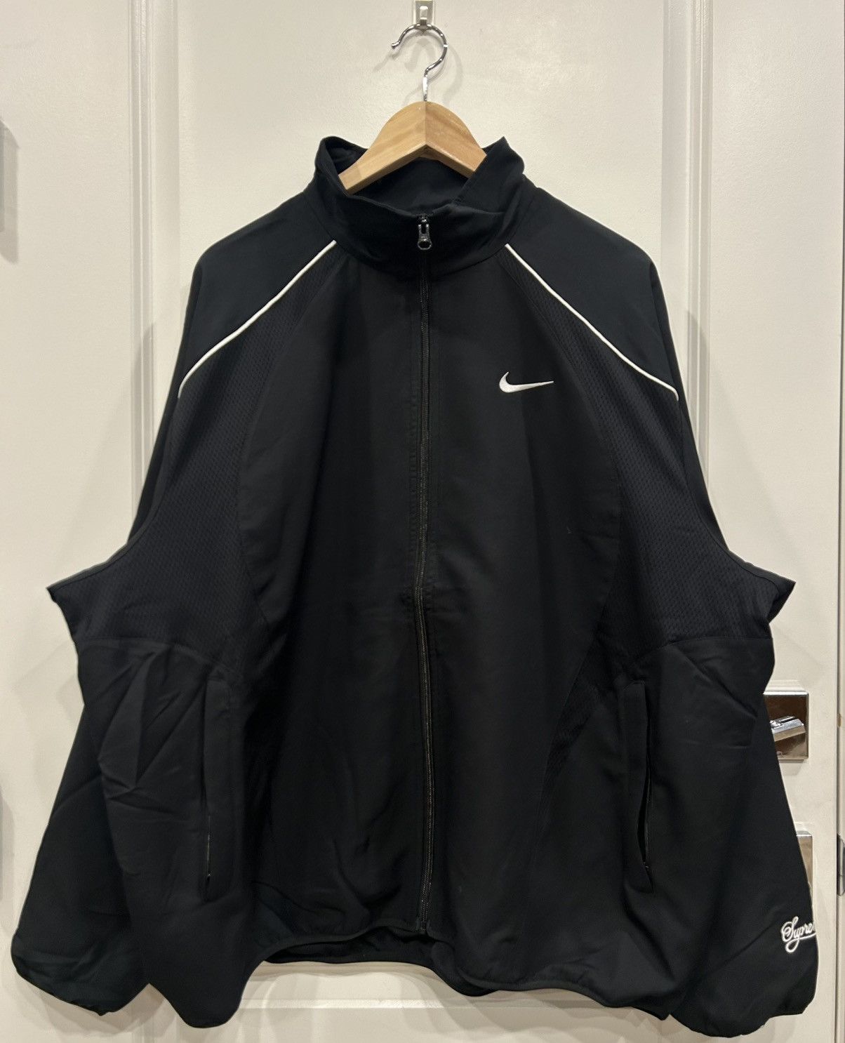 Supreme Nike Track Jacket Black – PIECES