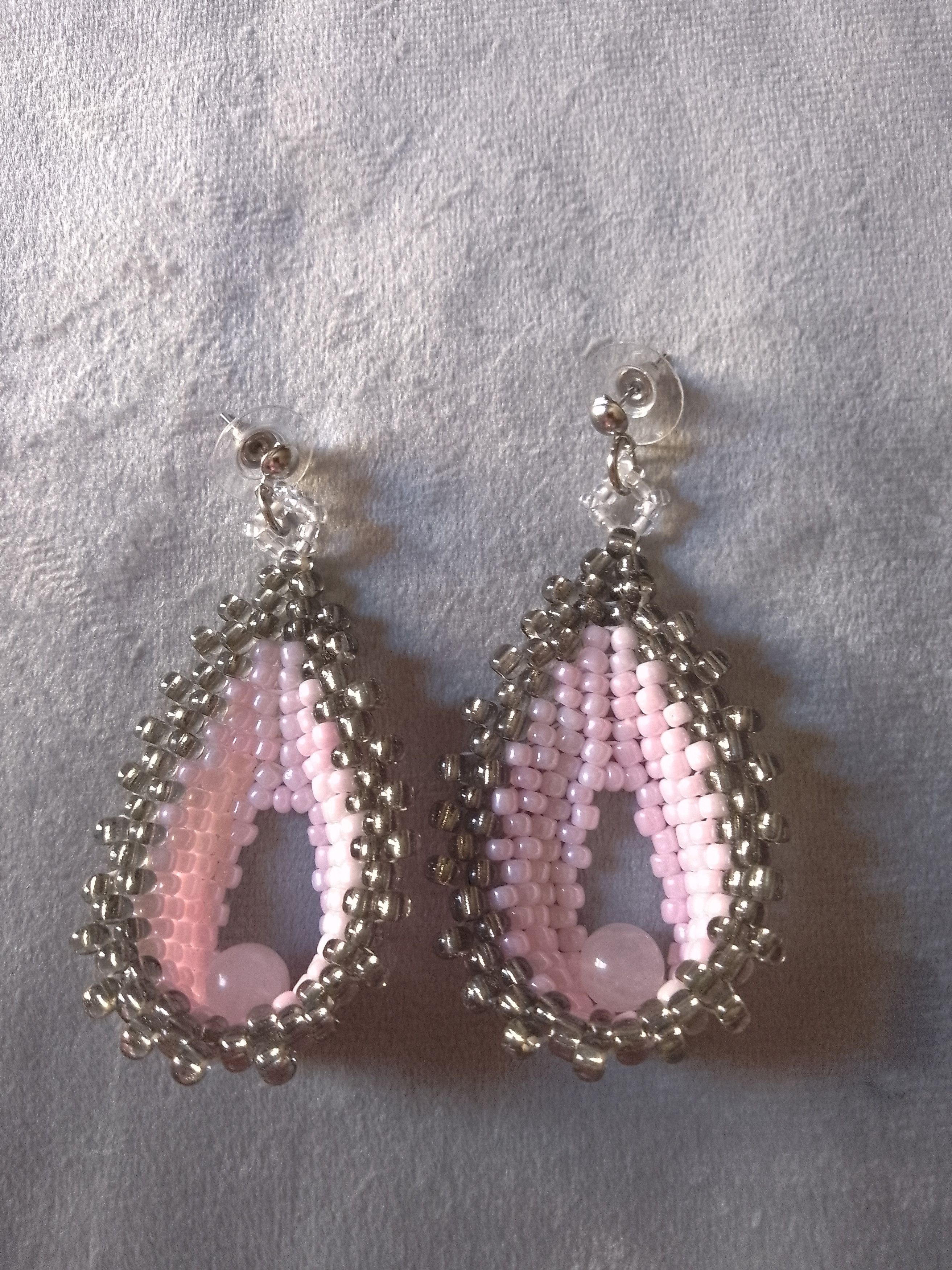 Handmade Earrings Long Dangle Leafy Rose quartz gemstones Size ONE SIZE - 4 Thumbnail