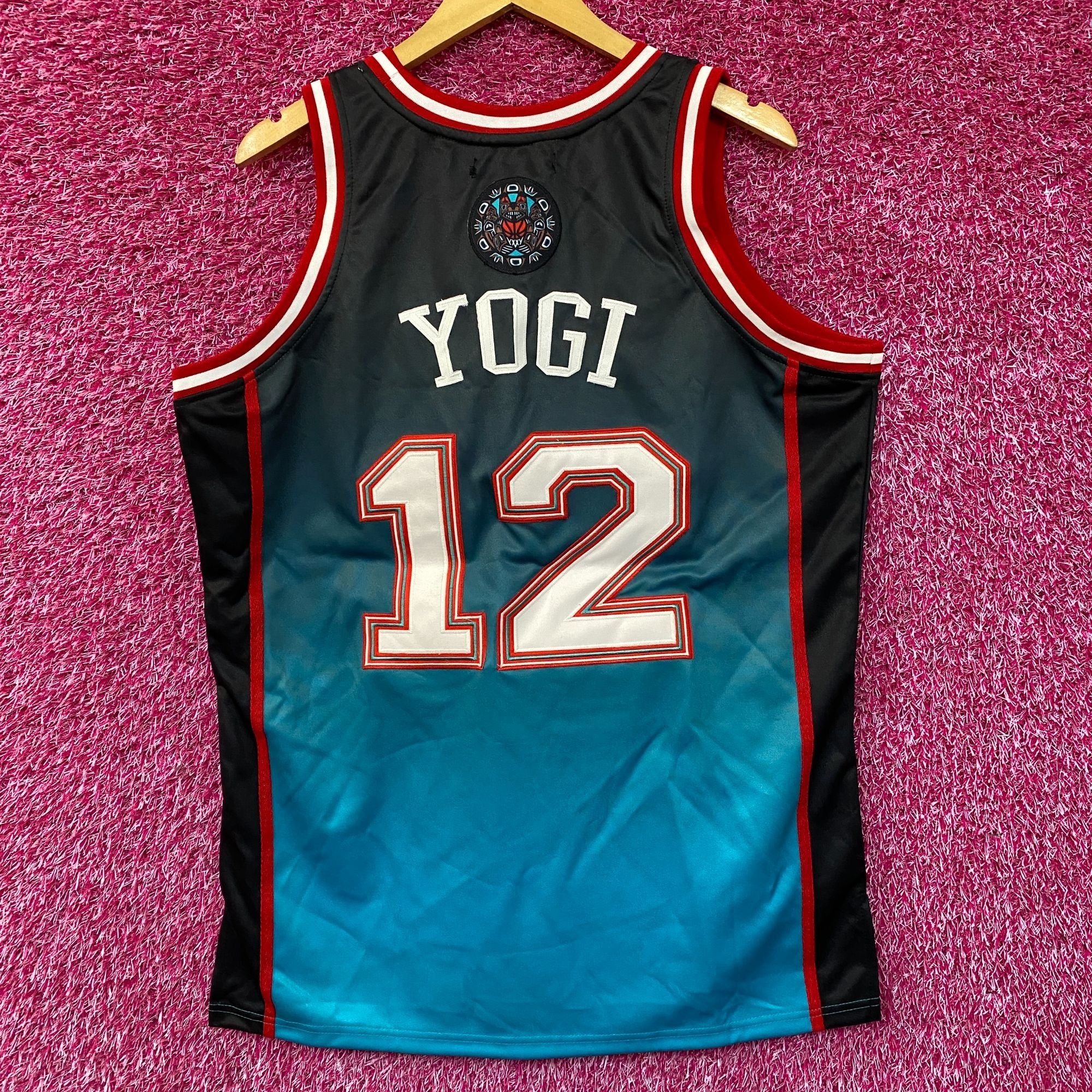 Other Headgear Classics Yogi Bear Vancouver Basketball Jersey XL Size US XL / EU 56 / 4 - 4 Thumbnail