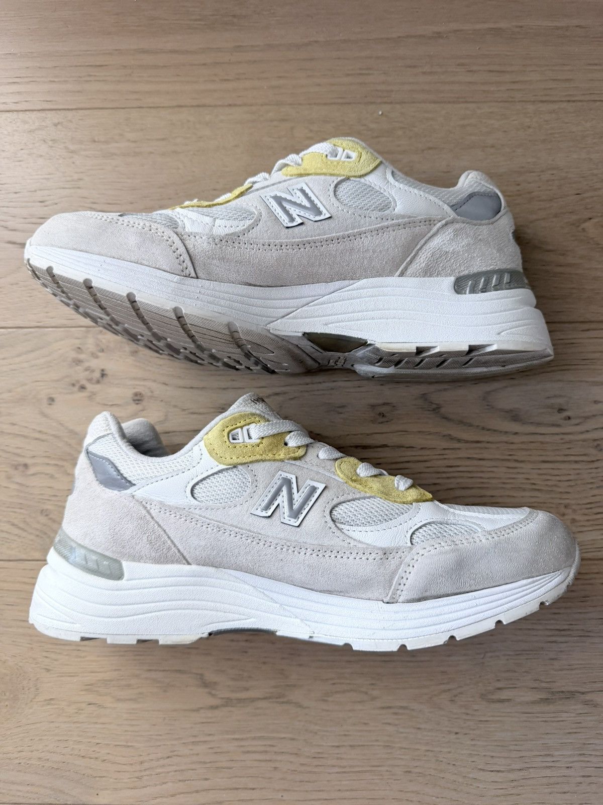 New Balance New Balance x Paperboy 992 “Fried Egg” – Size US 8.5 / EU 42 Size US 8.5 / EU 41-42 - 3 Thumbnail