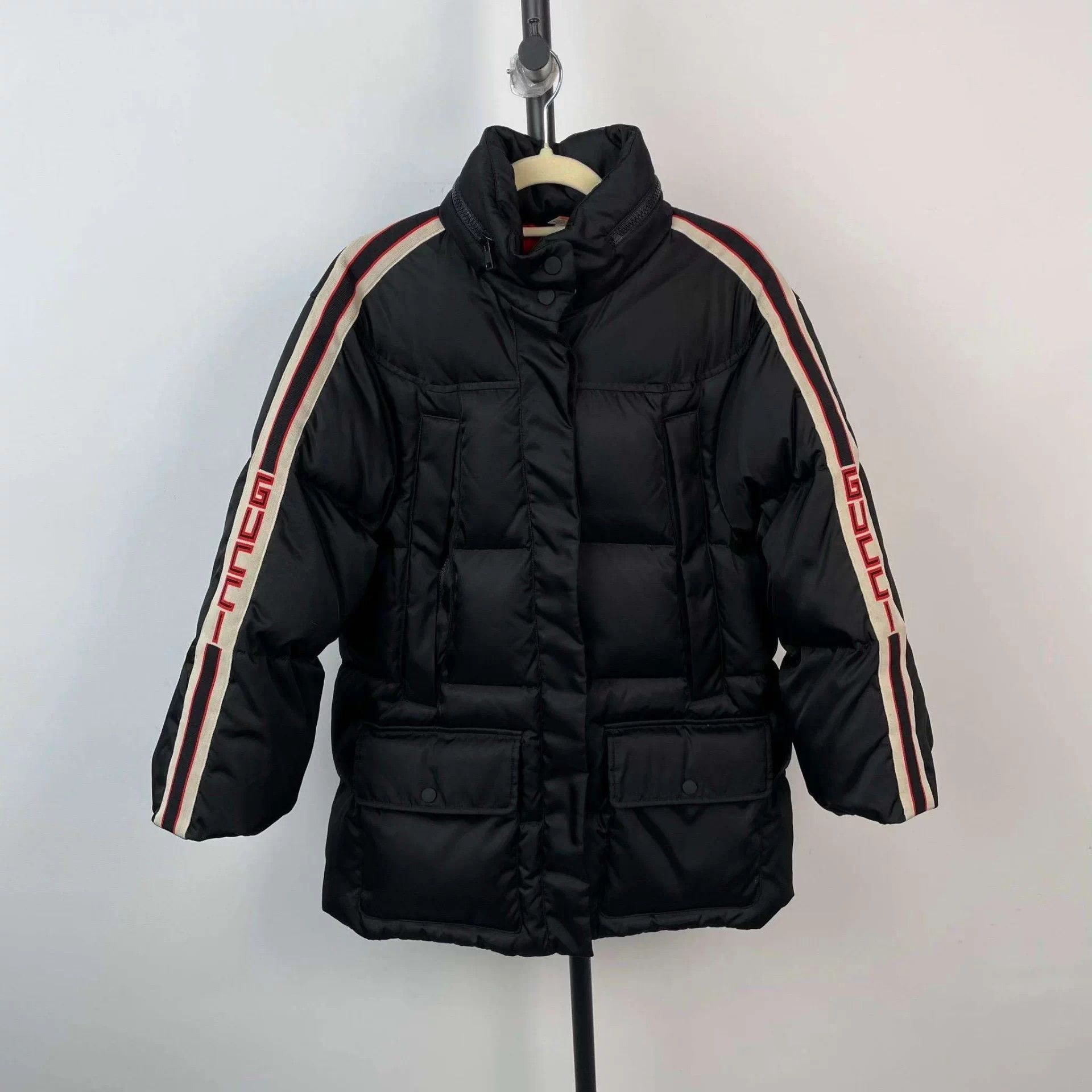 Gucci Gucci Black Down Jacket 38 Size US XXS / EU 40 - 1 Thumbnail