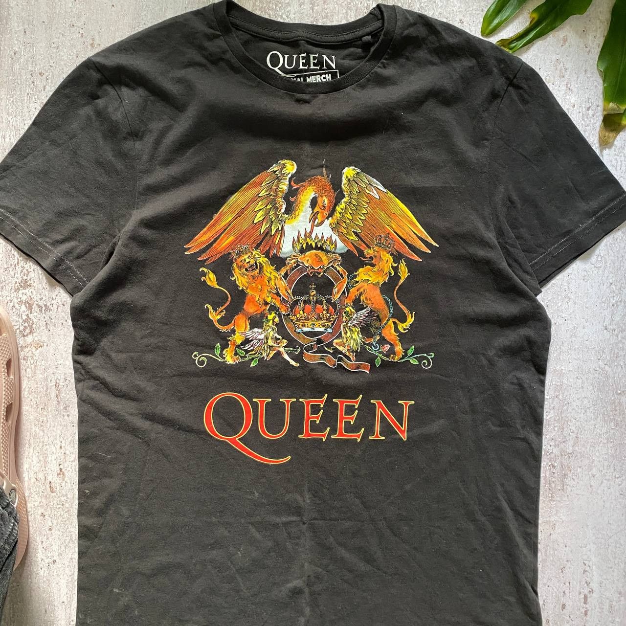 Band Tees VINTAGE Y2K QUEEN TOUR OFFICIAL MERCH T SHIRT BAND 270 Size US M / EU 48-50 / 2 - 3 Thumbnail