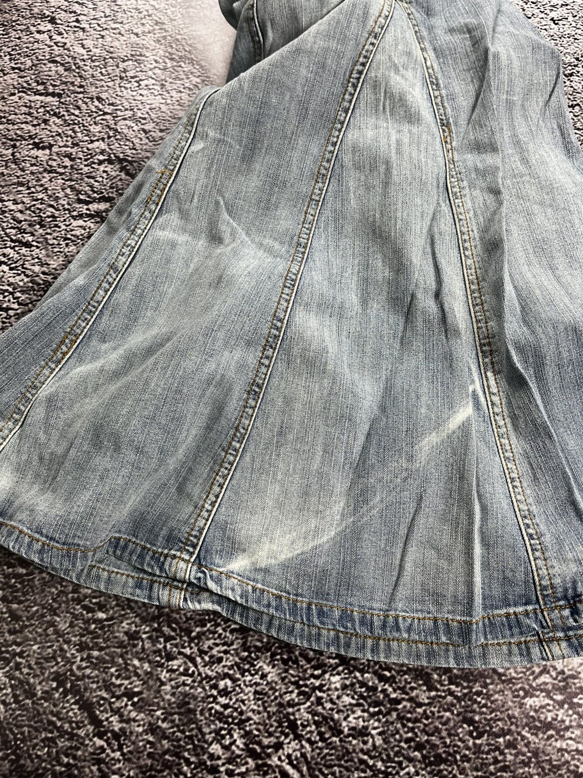 Vintage Vintage 90s faded denim pleated midi skirts retro streetwear Size 26" / US 2 / IT 38 - 3 Thumbnail