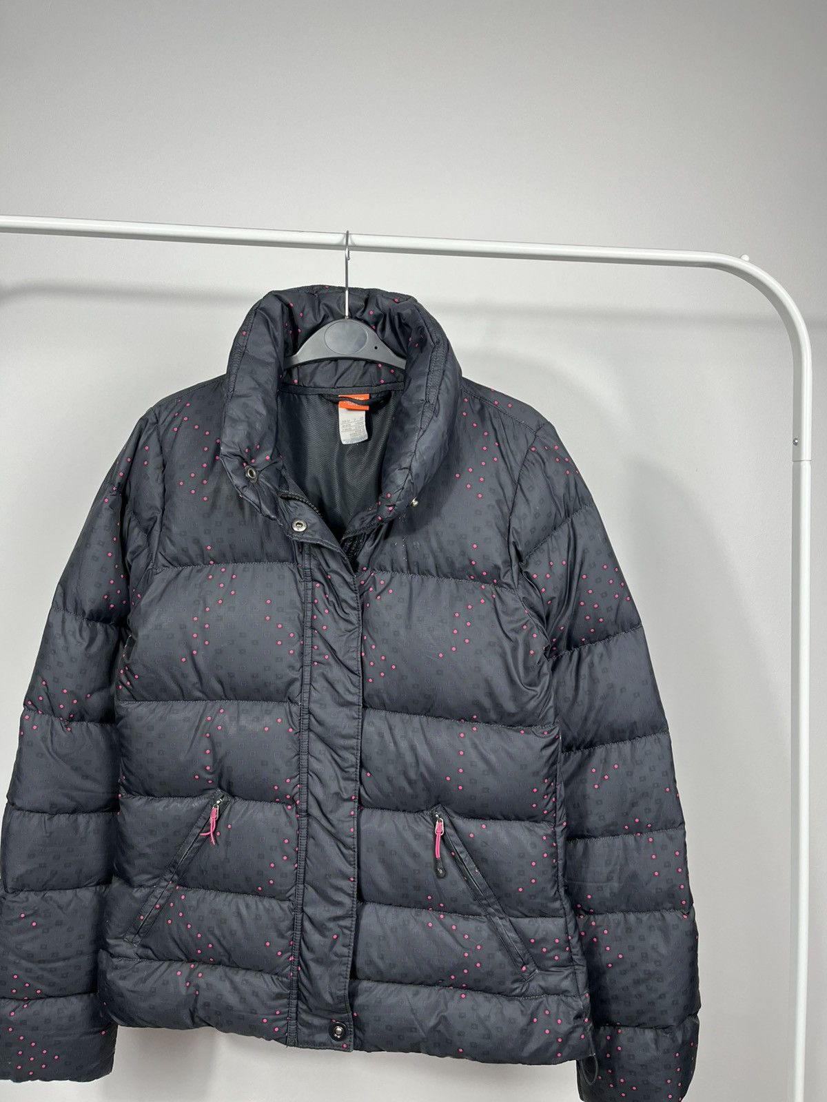 Nike Nike Athletic Dept Black Puffer Jacket Polka Dot Size S Size S / US 4 / IT 40 - 2 Thumbnail