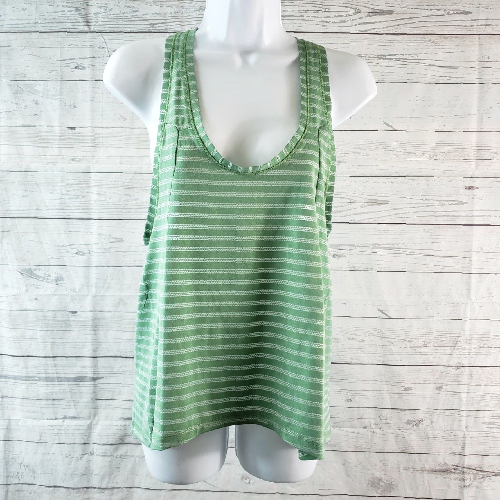 Vintage Zyia Womens Nimbus Split Back Tank Sz Small Green Striped Scoop Neck (Activewear) Tank Women Small Green Zyia Split Back Tank Size ONE SIZE - 2 Thumbnail