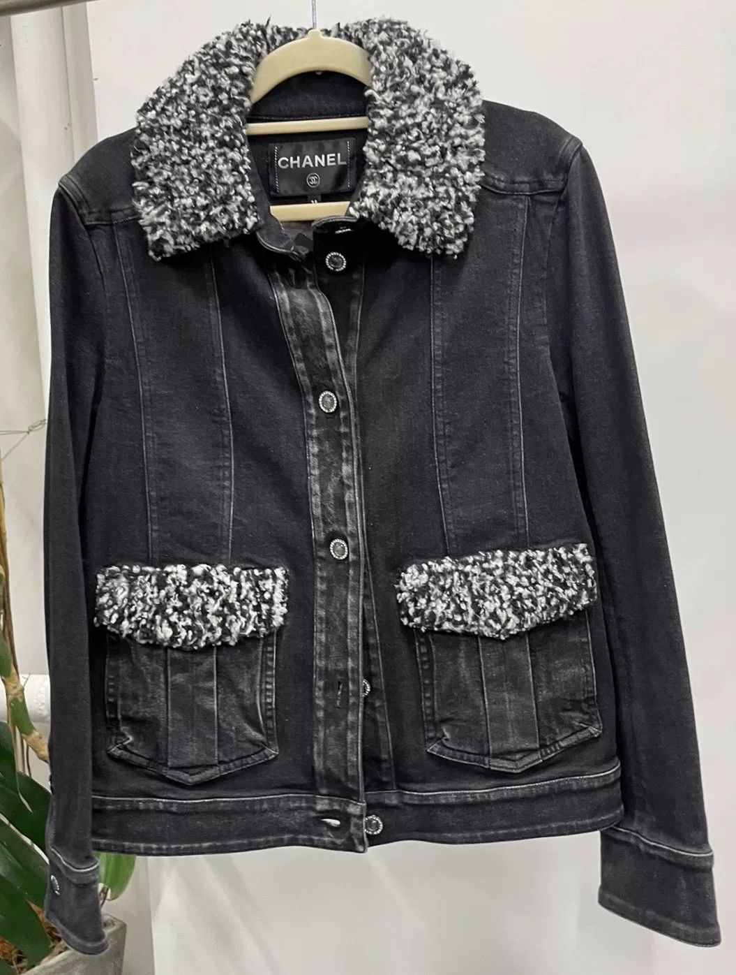 Chanel Chanel Classic Denim Jacket Size S / US 4 / IT 40 - 1 Thumbnail