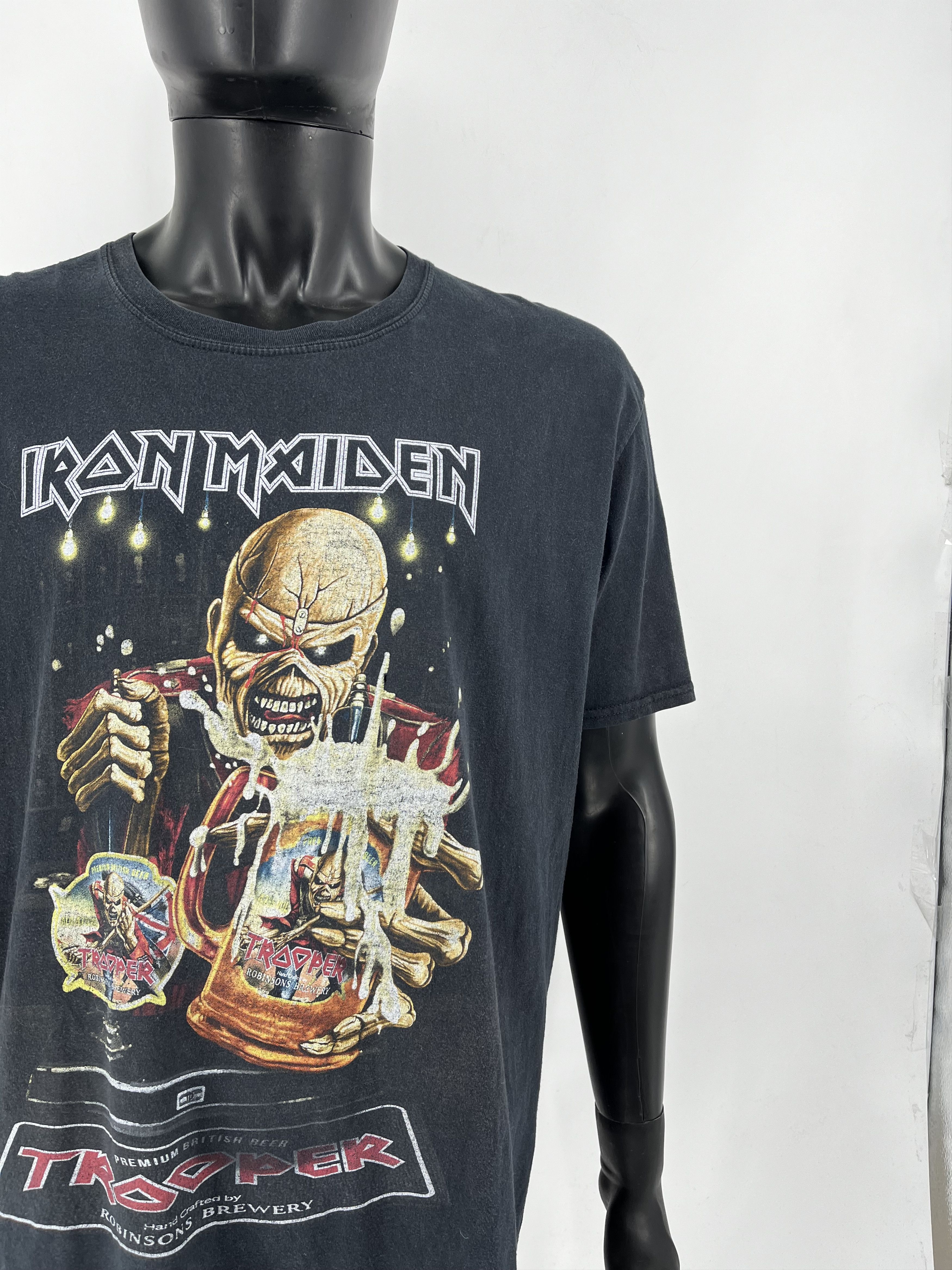Band Tees × Vintage Iron Maiden Trooper Beer Light Brigade T-Shirt Mens 2XL Size US XXL / EU 58 / 5 - 7 Thumbnail