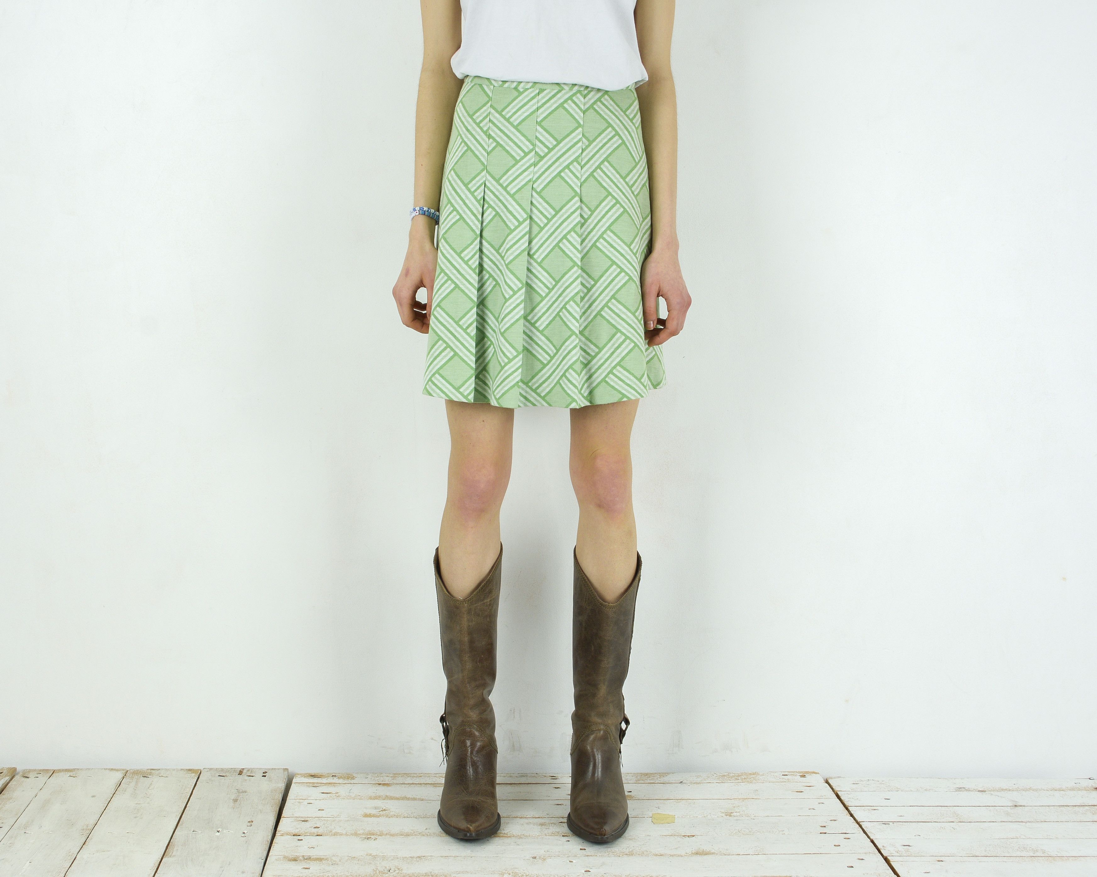 Other × Vintage Courtelle Jersey Summer Skirt Above The Knee Mini Pinstriped Size 26" / US 2 / IT 38 - 2 Thumbnail