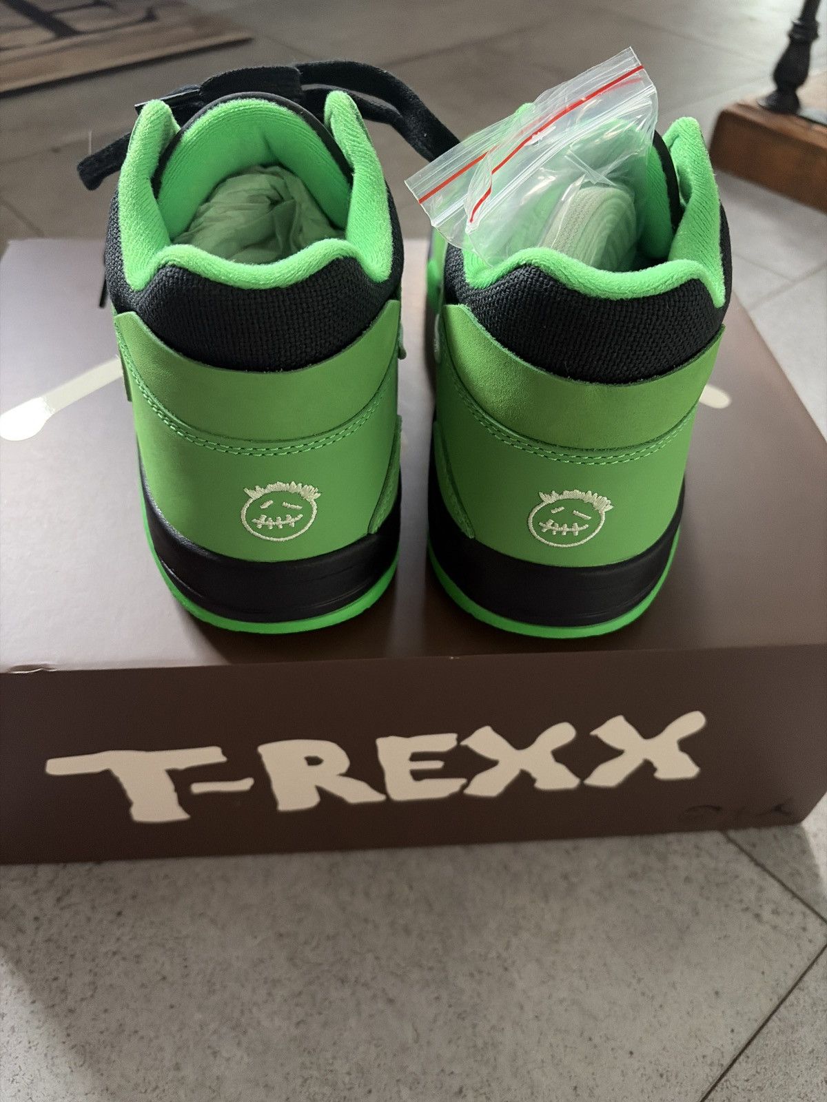 Travis Scott Travis Scott Jumpman Jack Green Spark Size US 11 / EU 44 - 4 Thumbnail