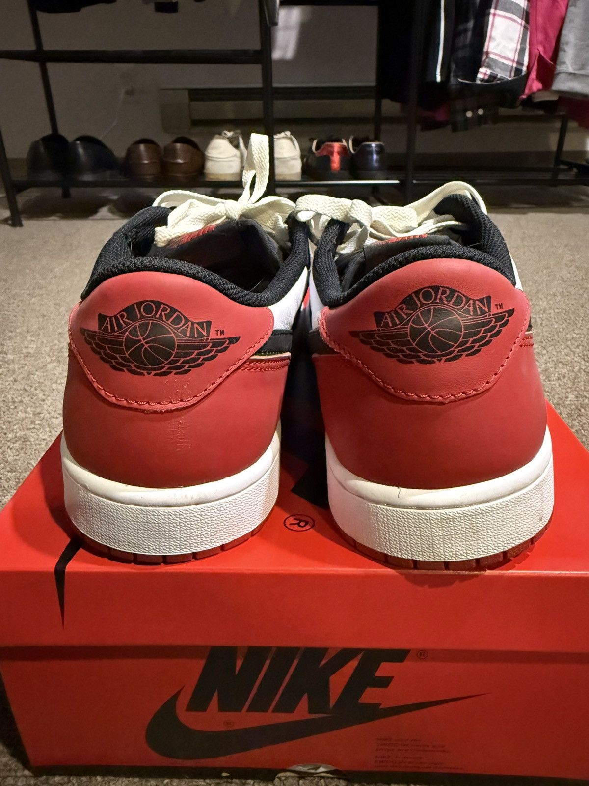 Jordan Brand × Nike Retro 1 Low OG Black Toe Size US 10 / EU 43 - 3 Thumbnail
