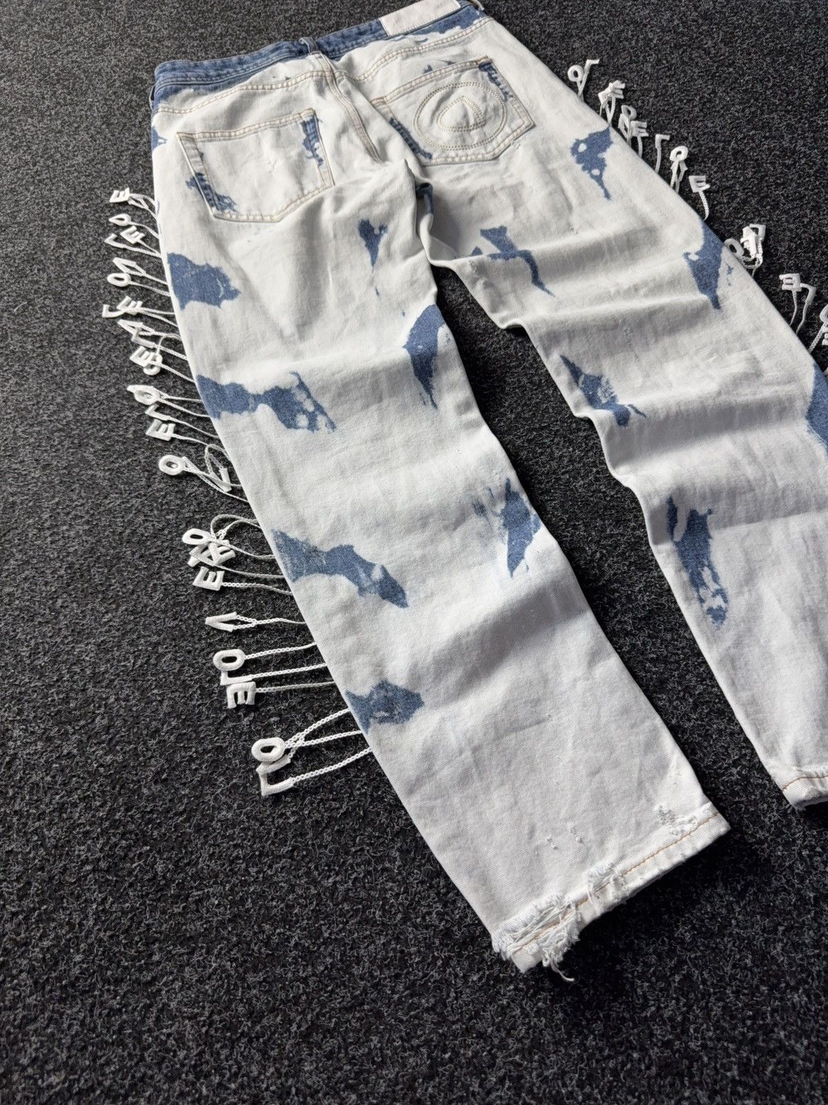 Designer × Desigual Desigual Bleached Lace-Up Jeans with Letter Embroidery Size 28" / US 6 / IT 42 - 9 Thumbnail