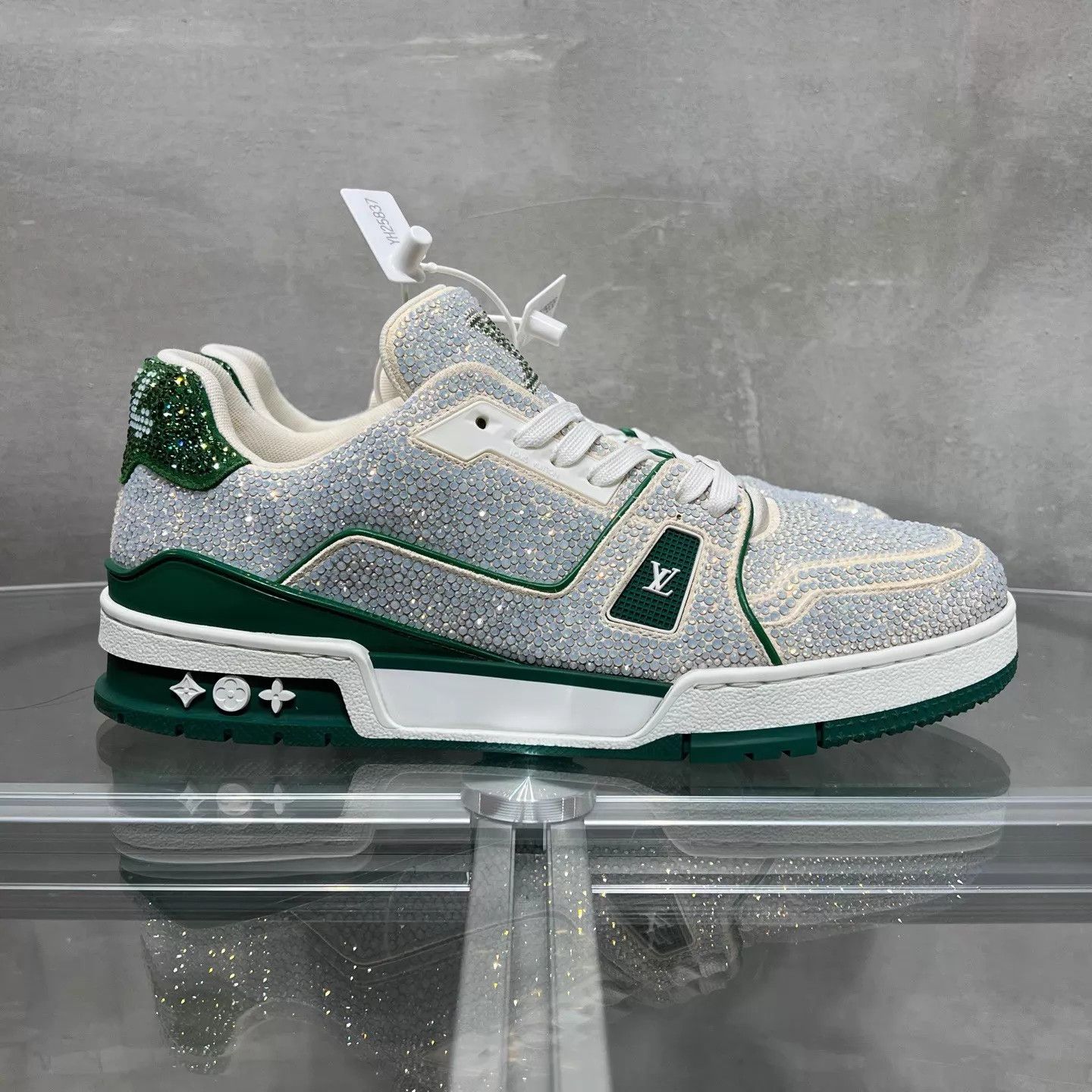 Louis Vuitton LV Trainer White Green Diamond-Embellished UK7.5/41.5 YH25837 Size US 8.5 / EU 41-42 - 4 Thumbnail