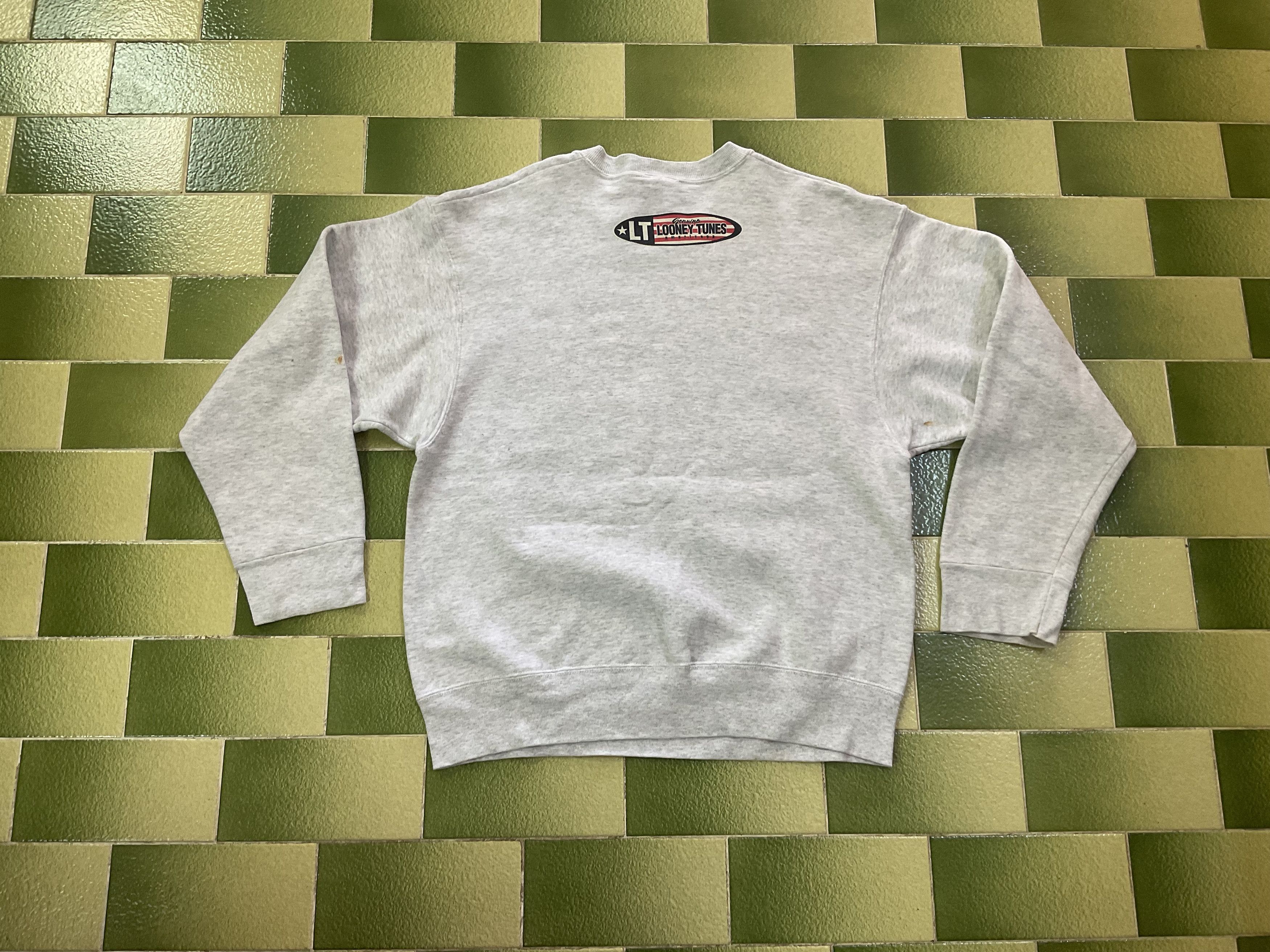 Warner Bros Vintage 1997 Warner Bros Looney Tunes Friends Sweatshirt Size US L / EU 52-54 / 3 - 2 Thumbnail