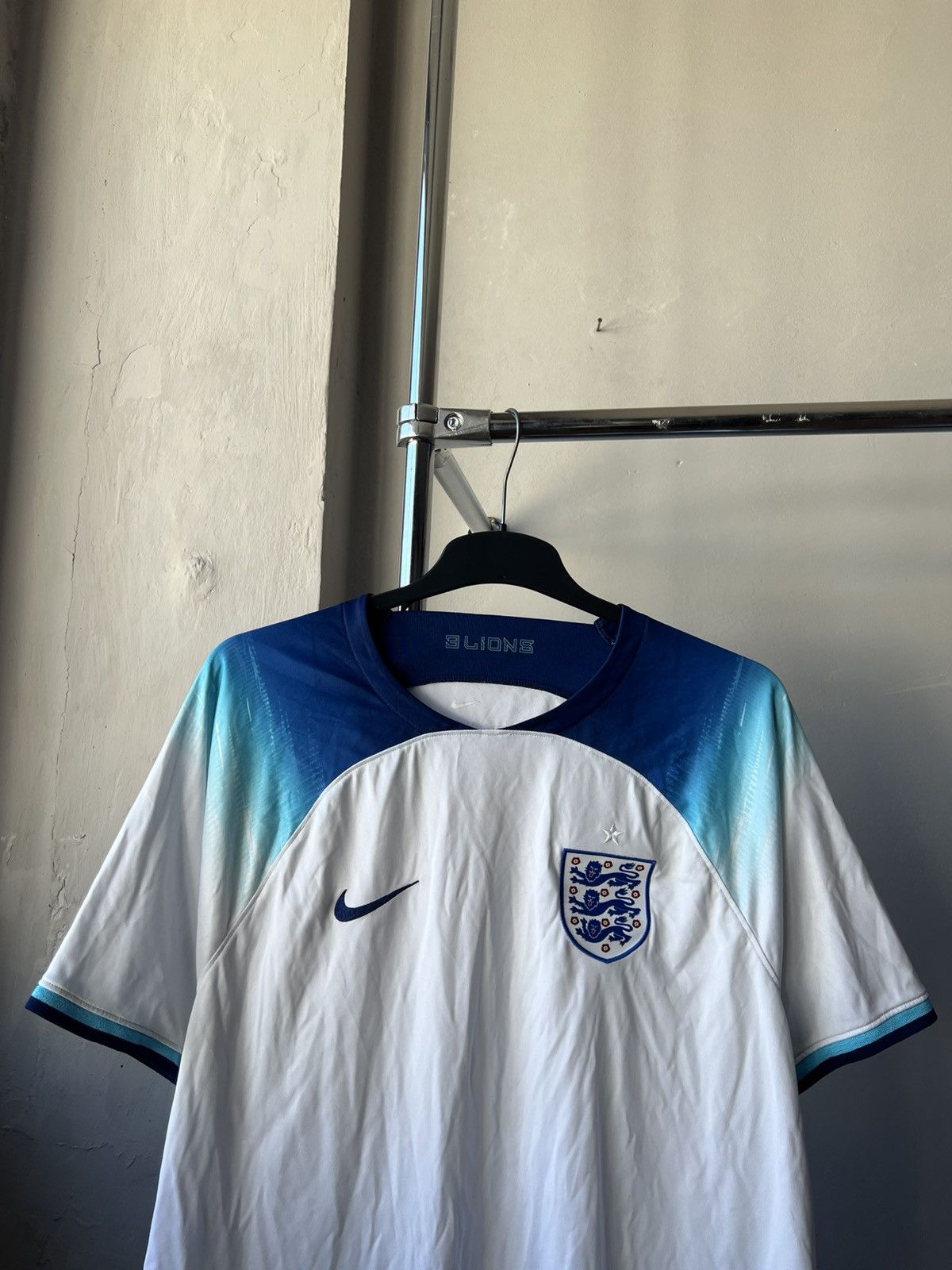 Nike 2022/23 ENGLAND TEAM HOME SOCCER JERSEY FOOTBALL SHIRT 2XL Size US XXL / EU 58 / 5 - 3 Thumbnail