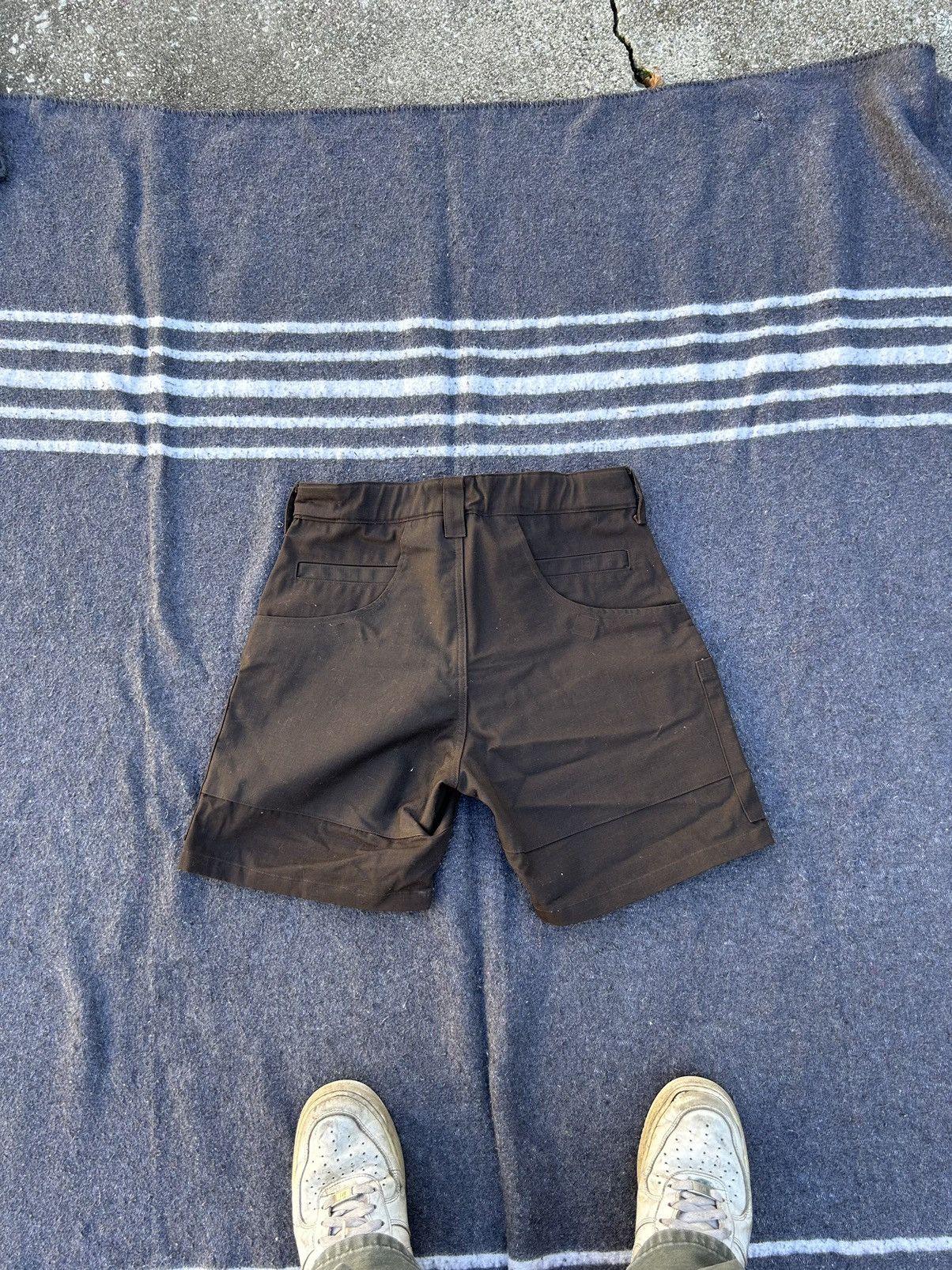 Designer × Japanese Brand Discontd Brown Denary Short Size US 32 / EU 48 - 2 Thumbnail