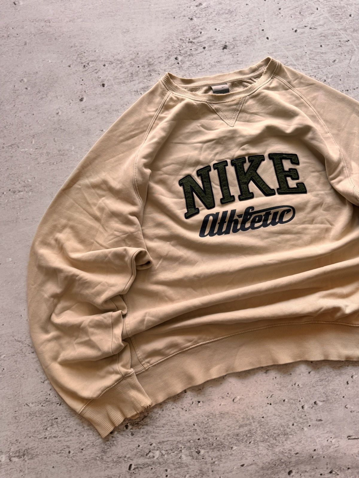 Nike × Vintage NIKE VINTAGE CENTER LOGO OVERSIZE BOXY SWEATSHIRT Size US XL / EU 56 / 4 - 2 Thumbnail