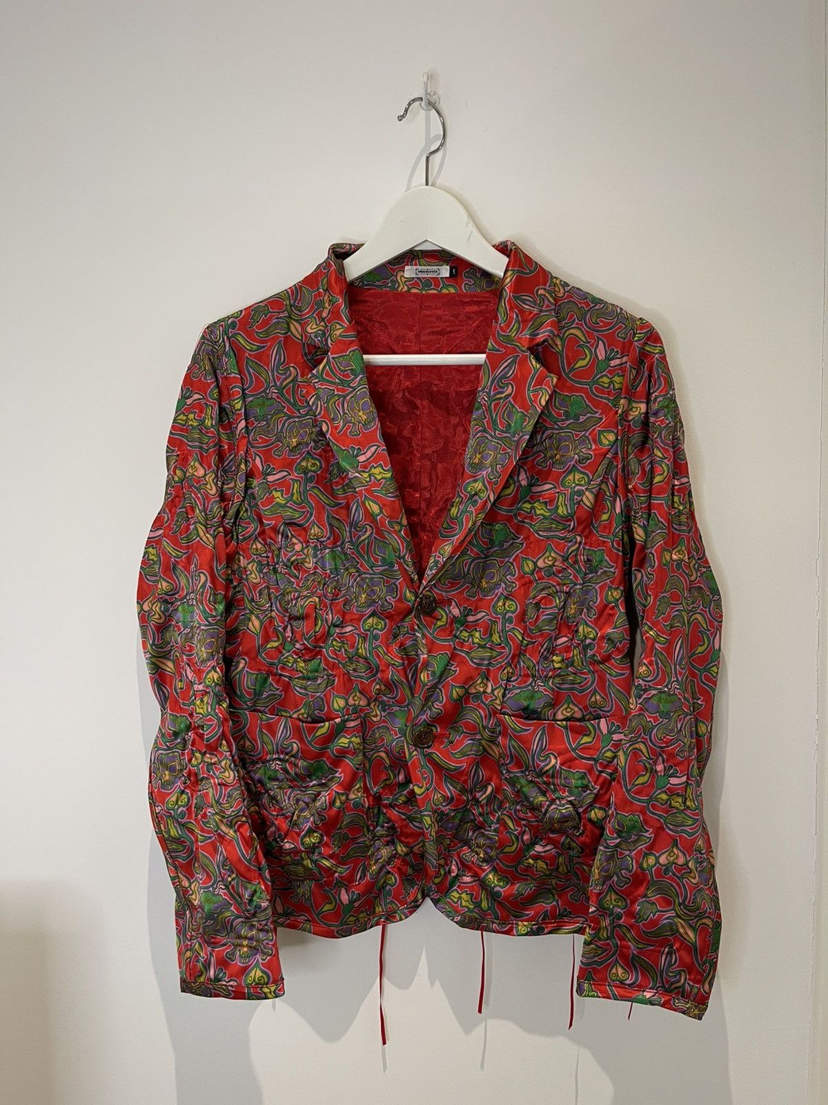 Undercover Undercover FW01 “DAVF” Red Skull-Floral Jacket w Drawstrings Size S / US 4 / IT 40 - 2 Thumbnail